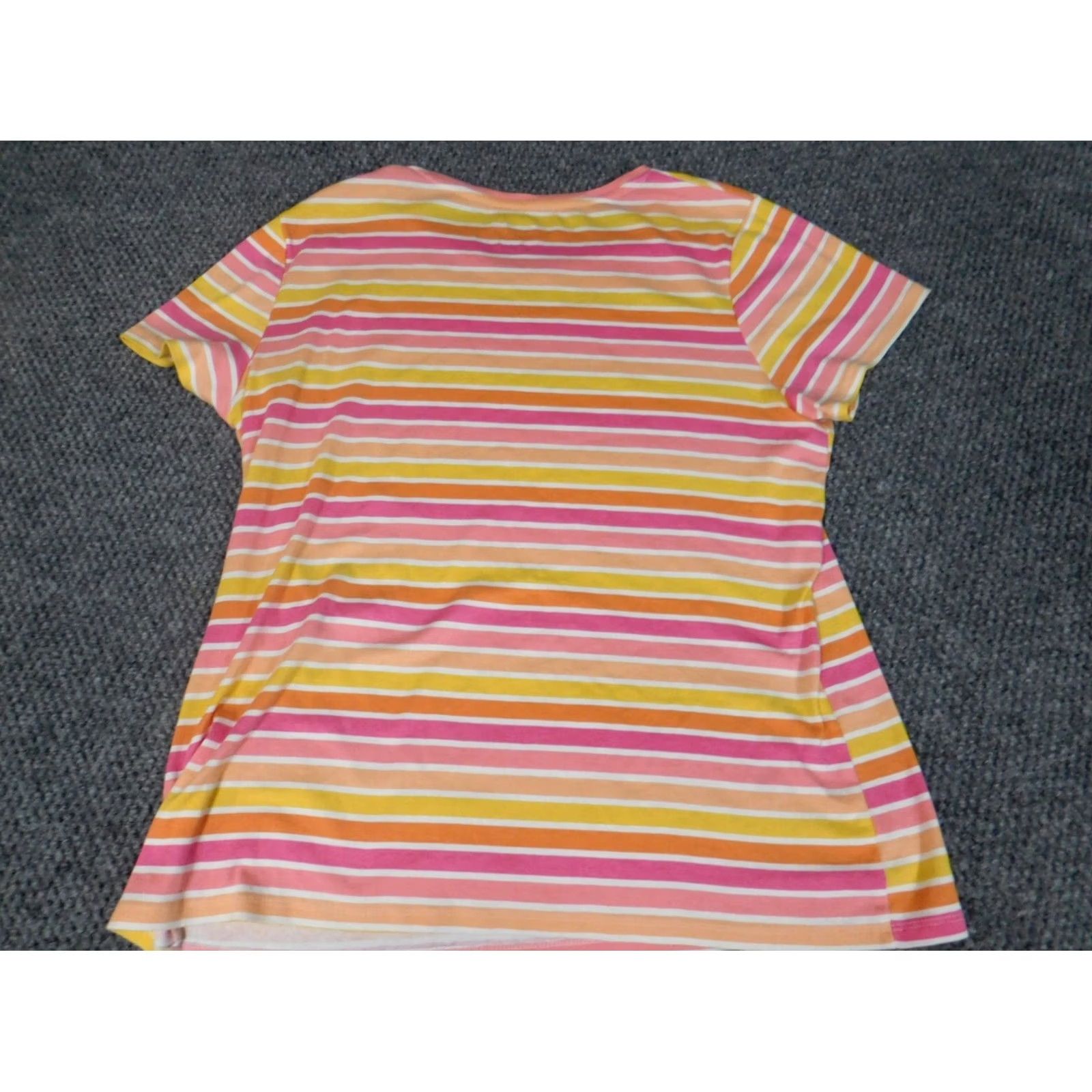 Croft & Barrow Croft & Barrow Womens Shirt Medium Pink Striped Crewneck Blouse Short Sleeve Casual breathable Classic Mens? Womens Size M / US 6-8 / IT 42-44 - 7 Thumbnail