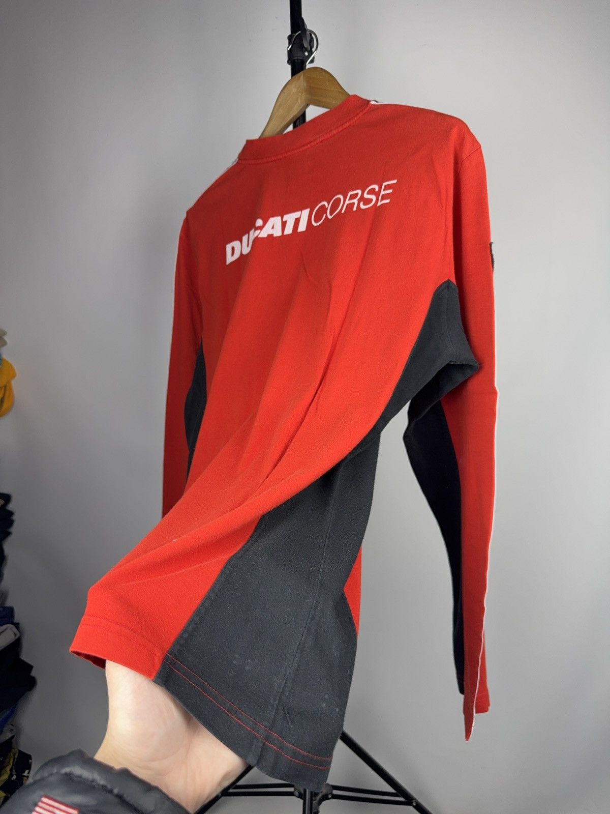 Ducati 00s Italy Racing Ducati Corse Red Longsleeve Racing Tee Y2K Size US M / EU 48-50 / 2 - 18 Thumbnail