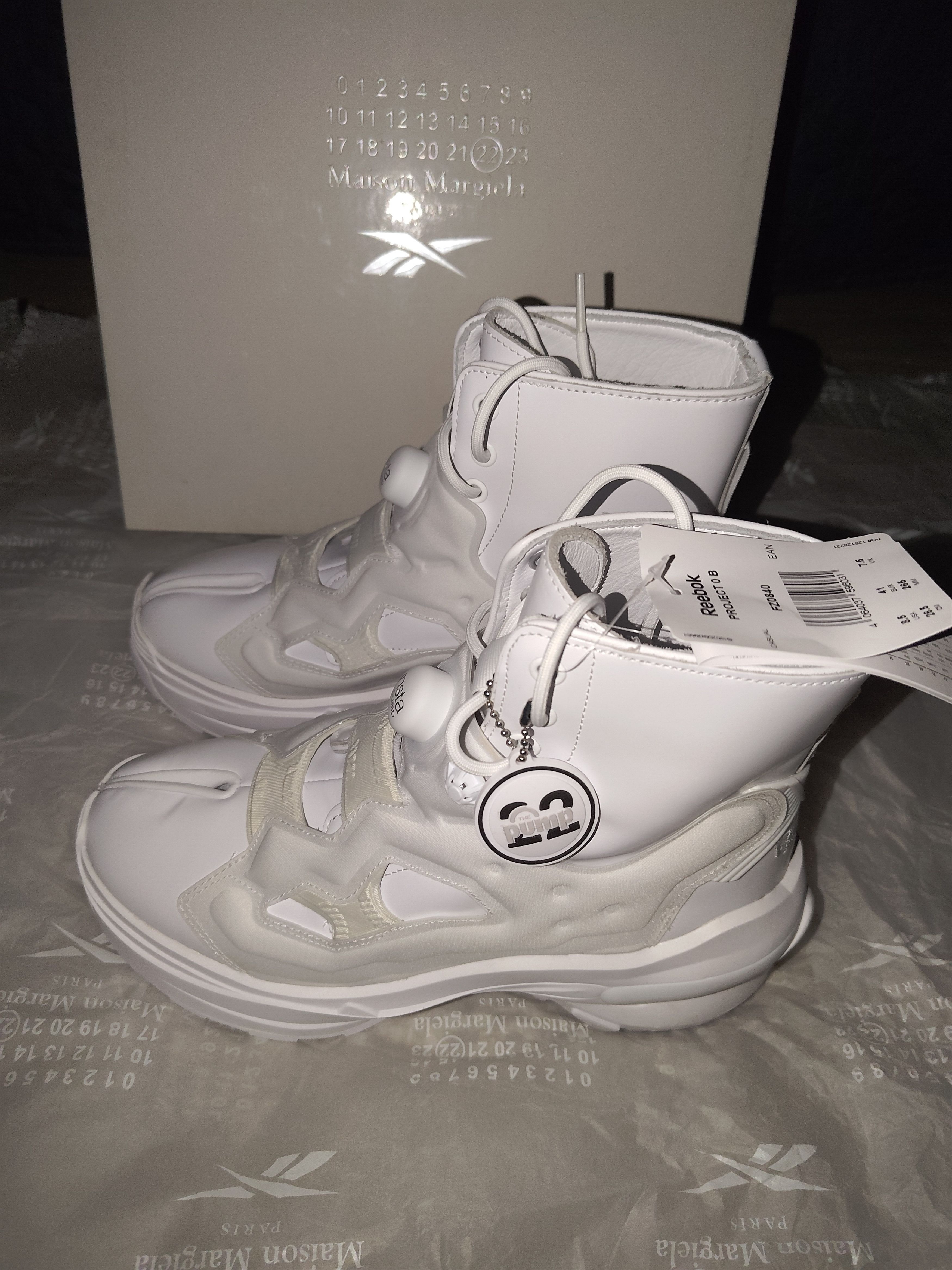 Maison Margiela × Reebok Maison Margiela x Reebok Instapump Fury Tabi 'White' Size US 8 / EU 41 - 5 Thumbnail