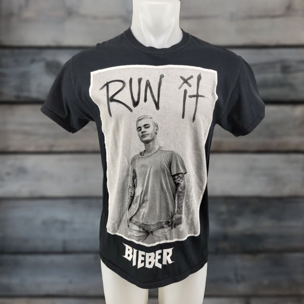 Vintage Justin Bieber Run It Image Black T Shirt Purpose Tour Merch Size Medium Men Graphic Tee Size US M / EU 48-50 / 2 - 1 Thumbnail