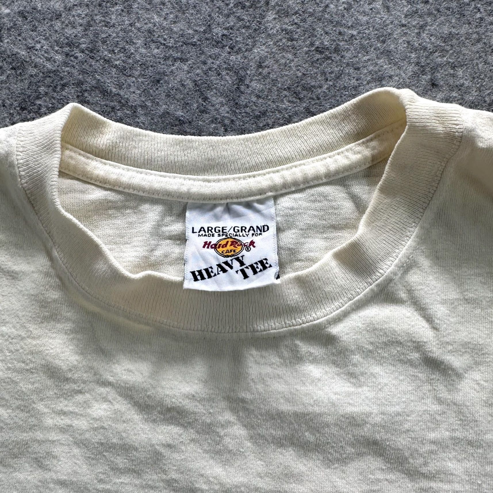 Hard Rock Cafe VINTAGE Hard Rock Cafe Montreal Shirt Mens L White Graphic Tee 90s Canada Size US L / EU 52-54 / 3 - 6 Thumbnail