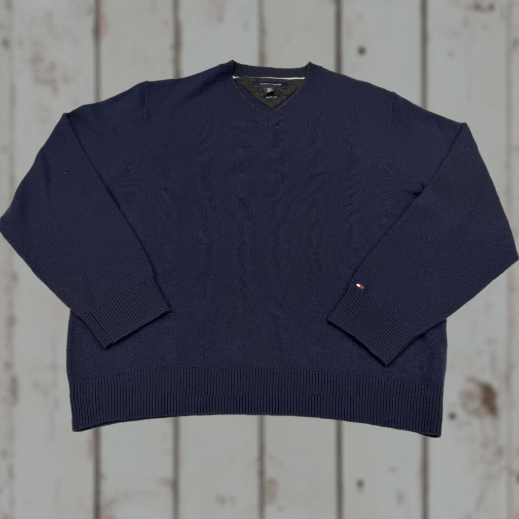 Tommy Hilfiger VINTAGE Tommy Hilfiger Sweater Mens XL Blue Merino Wool V Neck Logo Knit Pullover Size US XL / EU 56 / 4 - 1 Thumbnail