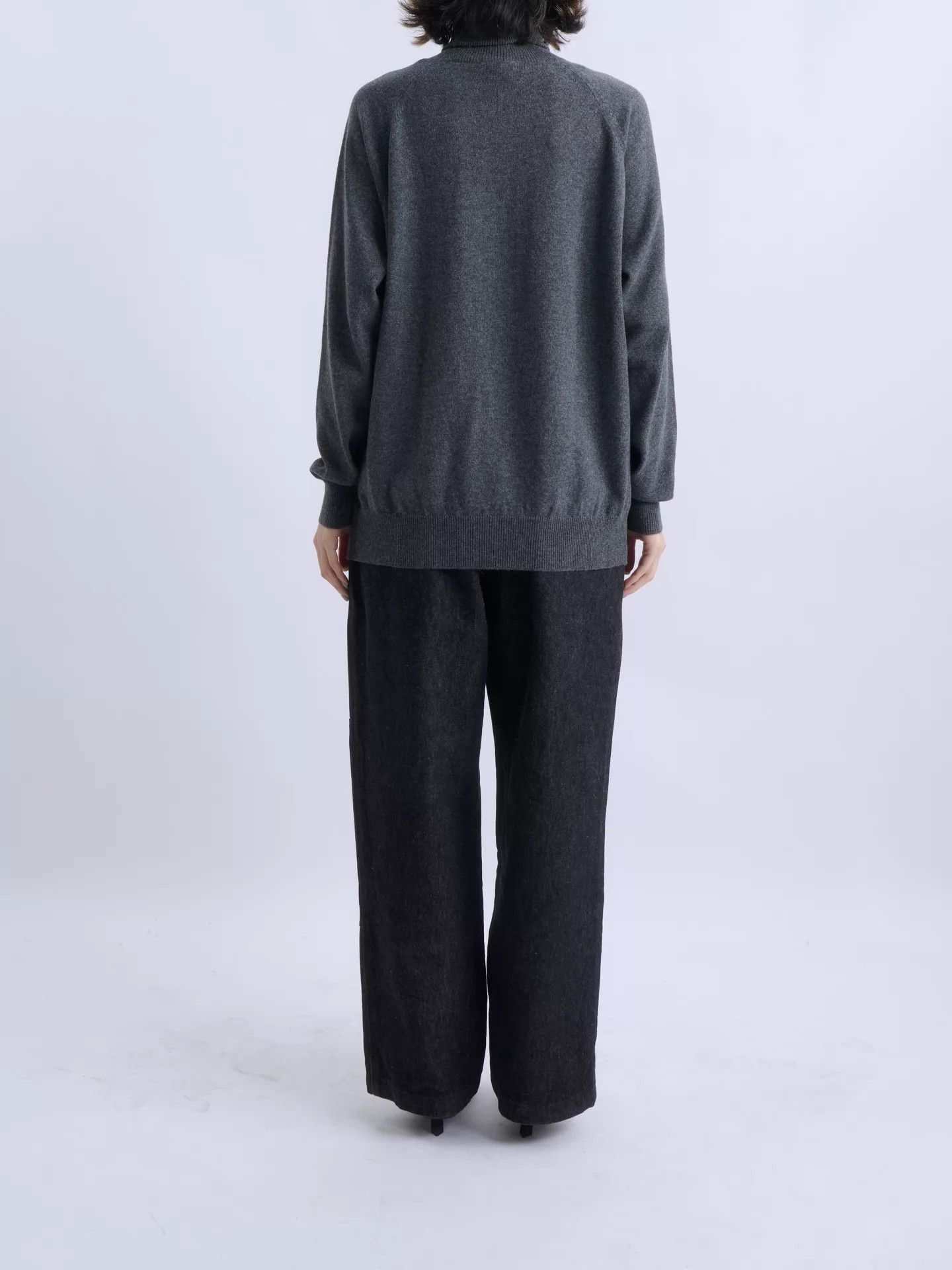 Prada PRADA Charcoal Gray Turtleneck Cashmere Sweater Size XS / US 0-2 / IT 36-38 - 5 Thumbnail