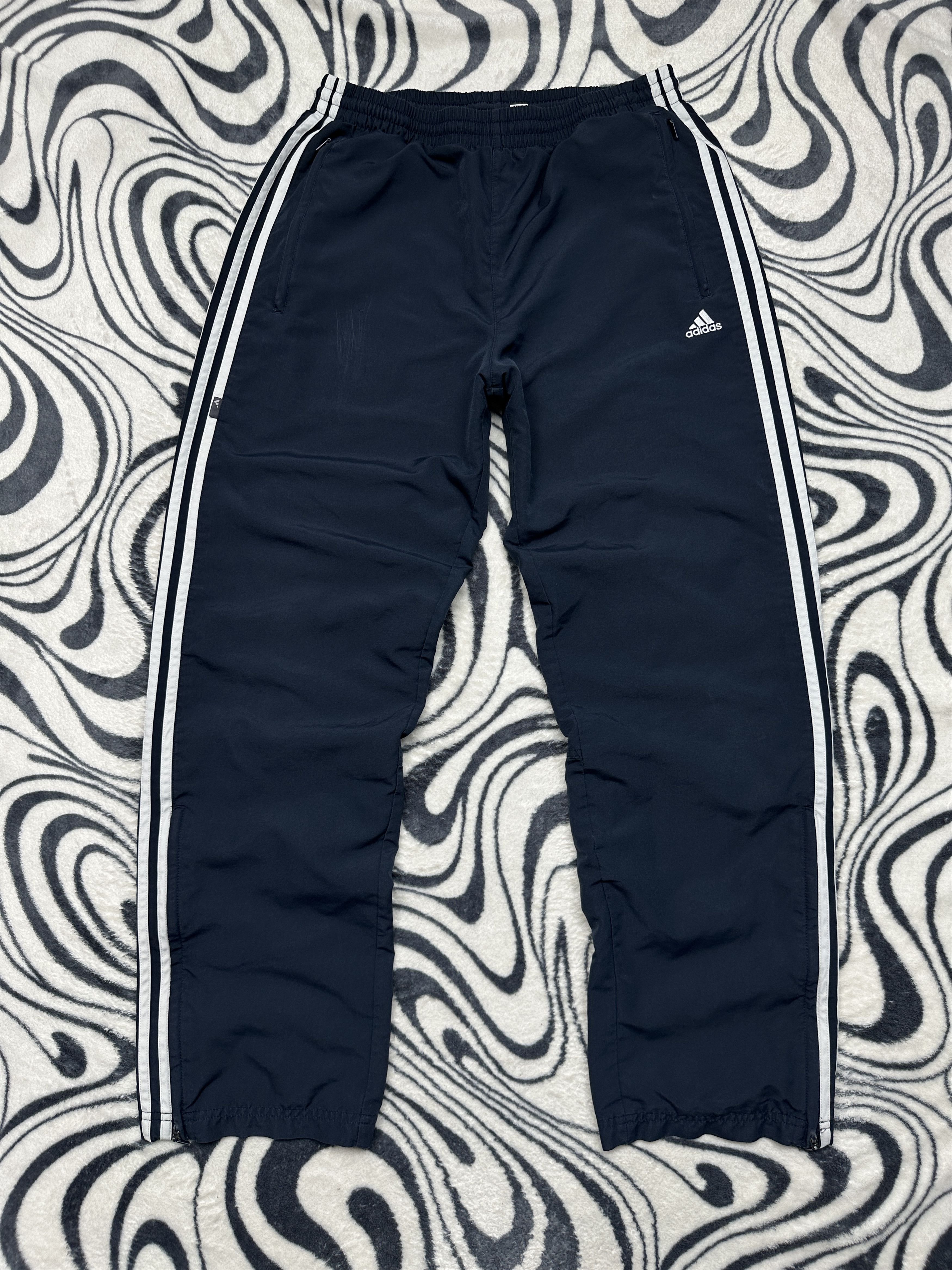 Adidas Adidas Vintage Parachute Nylon Pants Y2K Size US 32 / EU 48 - 1 Thumbnail