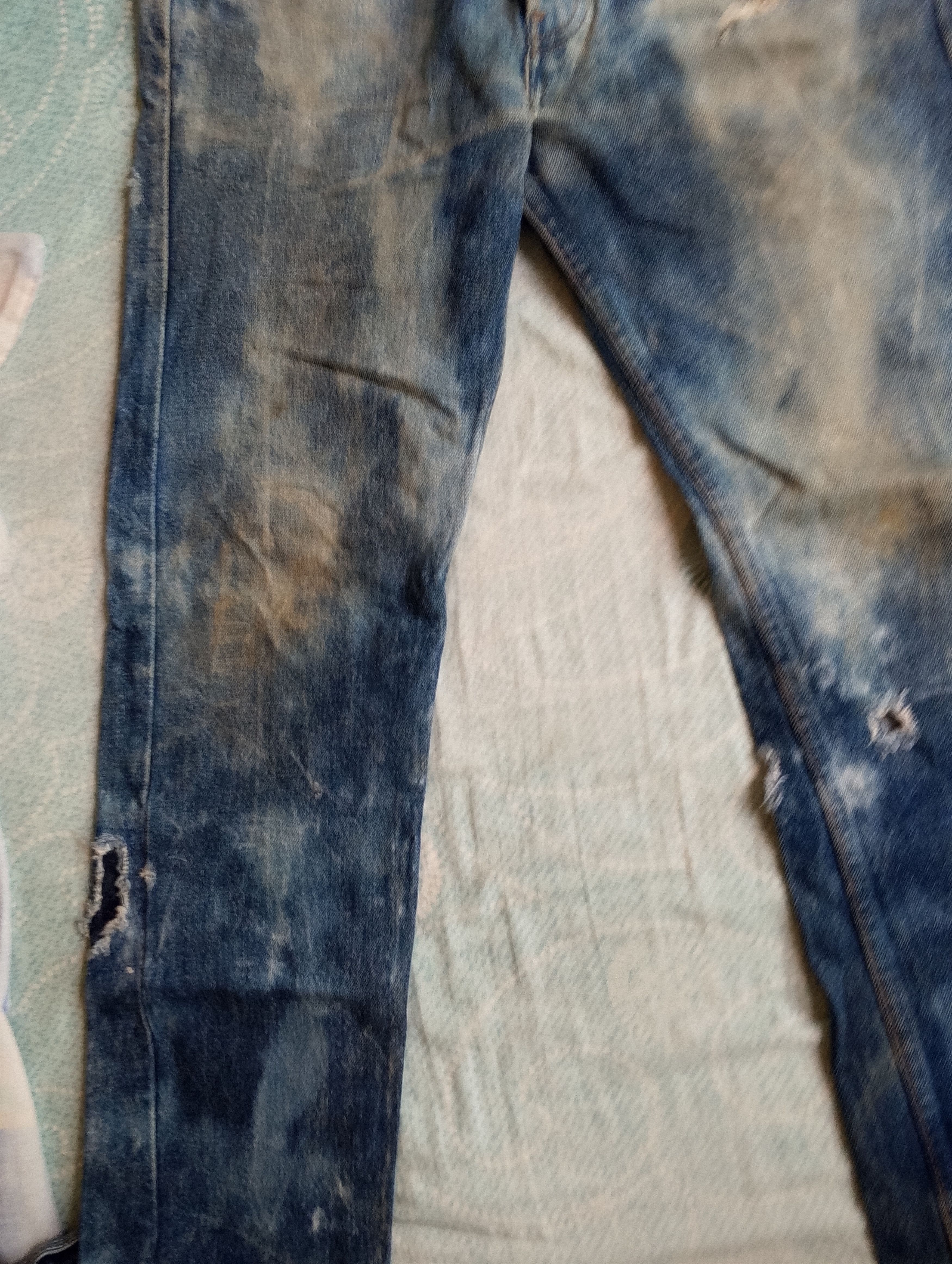Levi's Vintage Clothing Vintage Thrashed Distressed Levi’s 501 Jeans Size US 31 - 16 Thumbnail