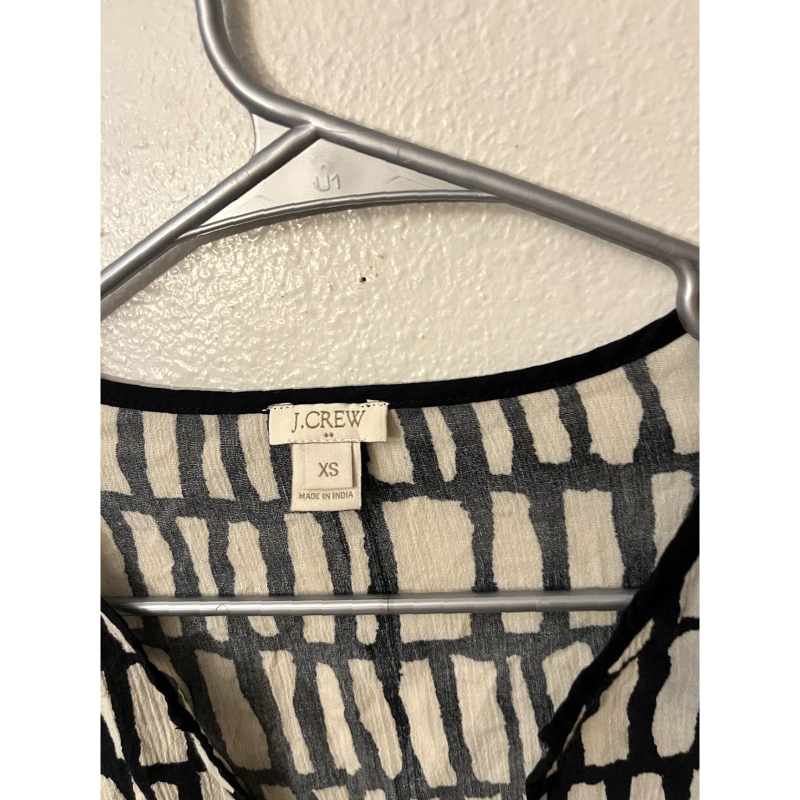 J.Crew J.CREW Blouse Shirt Women’s White & Black V-Neck 3/4 Sleeve Pullover Tissue Tunic XS Multicolor Classic 100% Cotton Size XS / US 0-2 / IT 36-38 - 2 Thumbnail