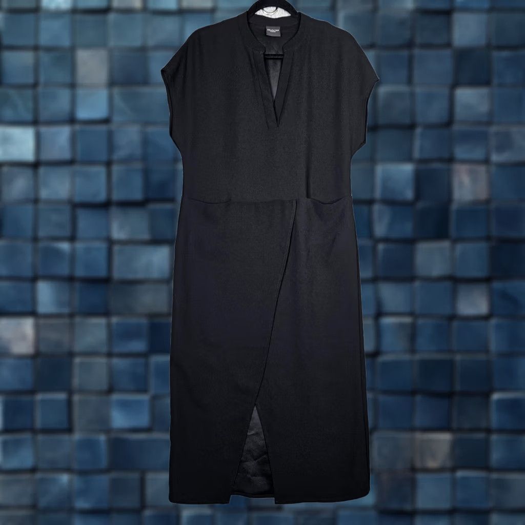 Vintage Selected Femme Women's Black Midi V-Neck Dress Size EU 36 Size XS / US 0-2 / IT 36-38 - 1 Thumbnail