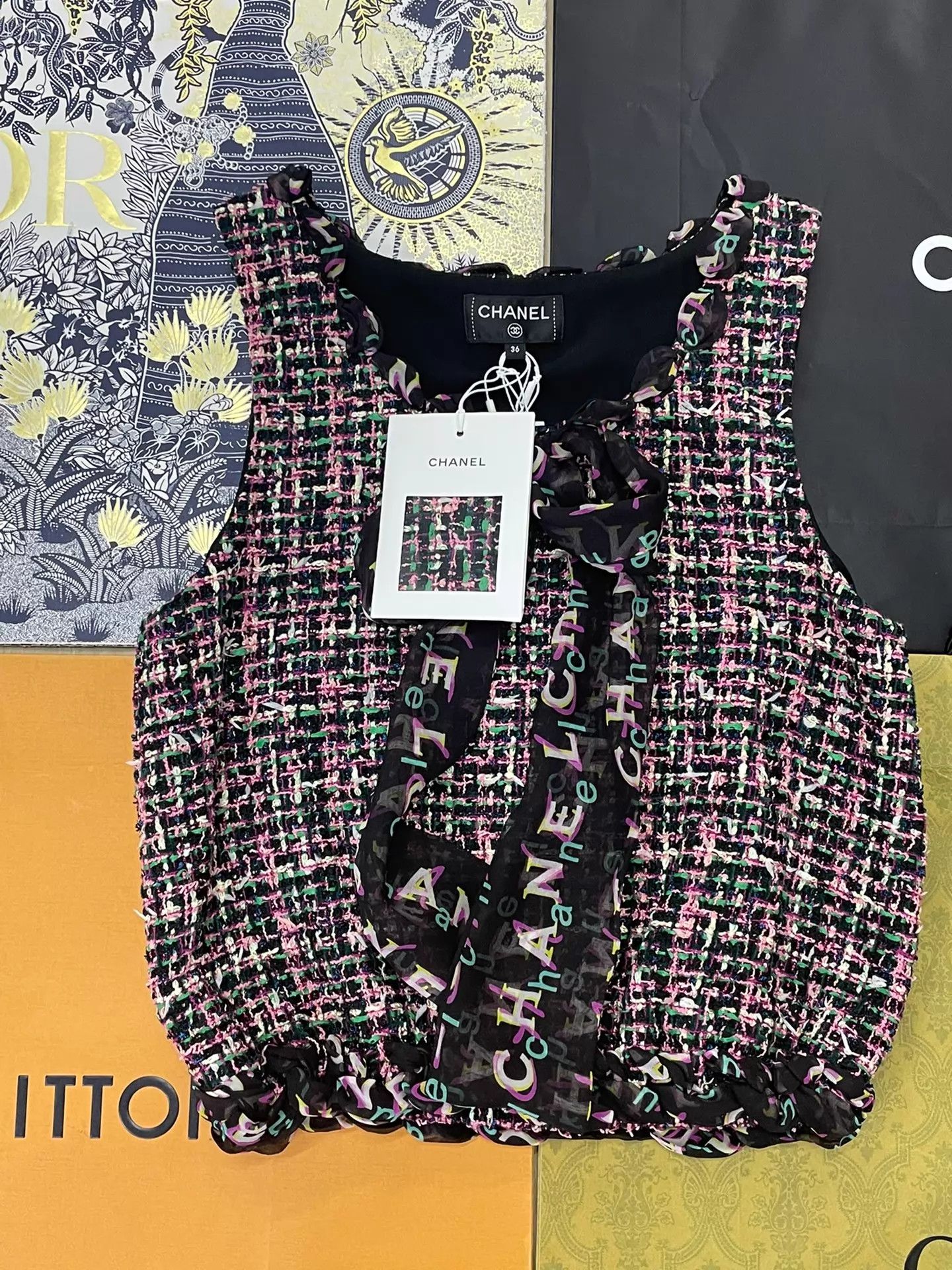 Chanel Chanel Multicolor Tweed Silk Tie Camisole 36 Unworn Size XS / US 0-2 / IT 36-38 - 1 Thumbnail
