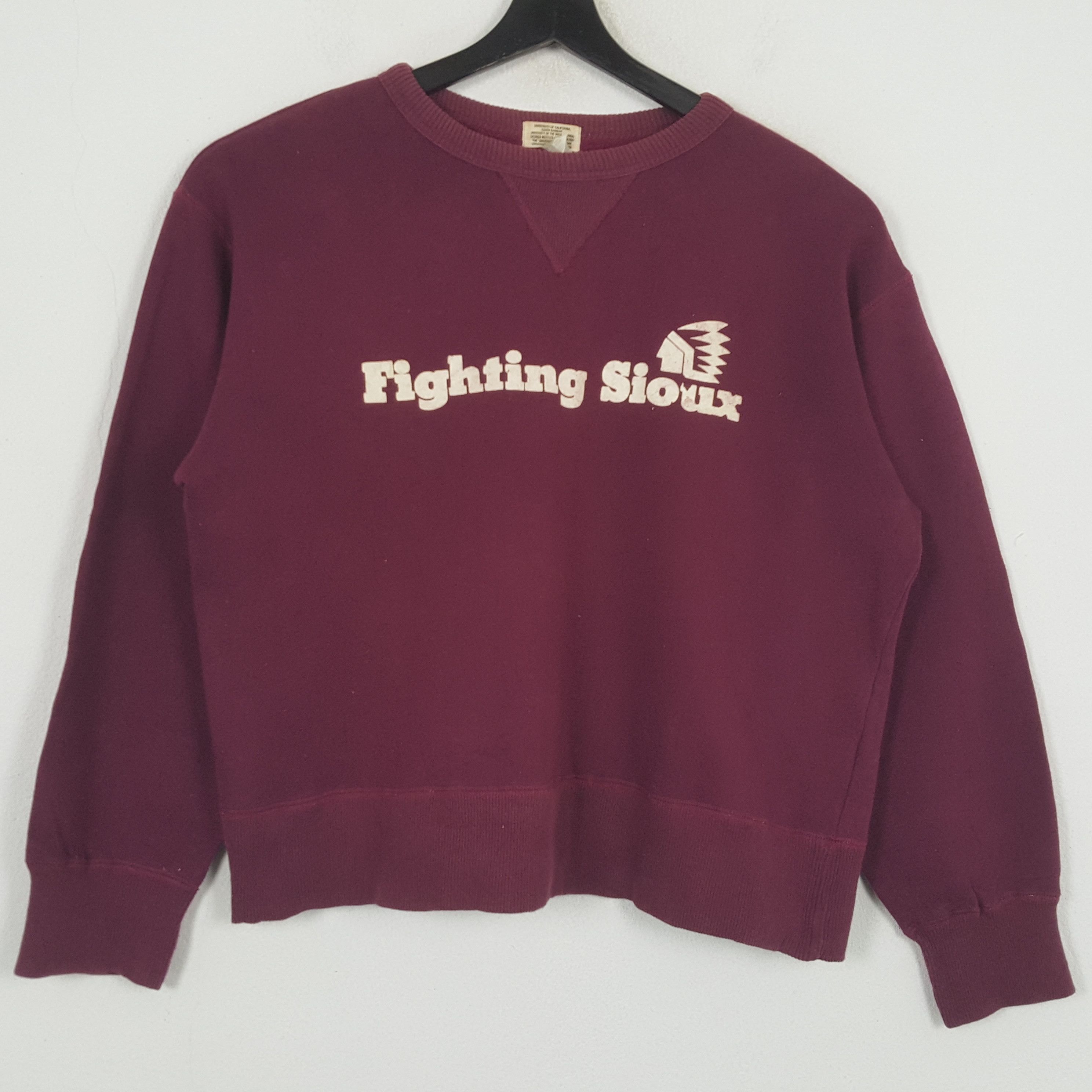 Vintage FIGHTING SIOUX Streetwear Style Sweatshirt C28614 Size US L / EU 52-54 / 3 - 1 Thumbnail