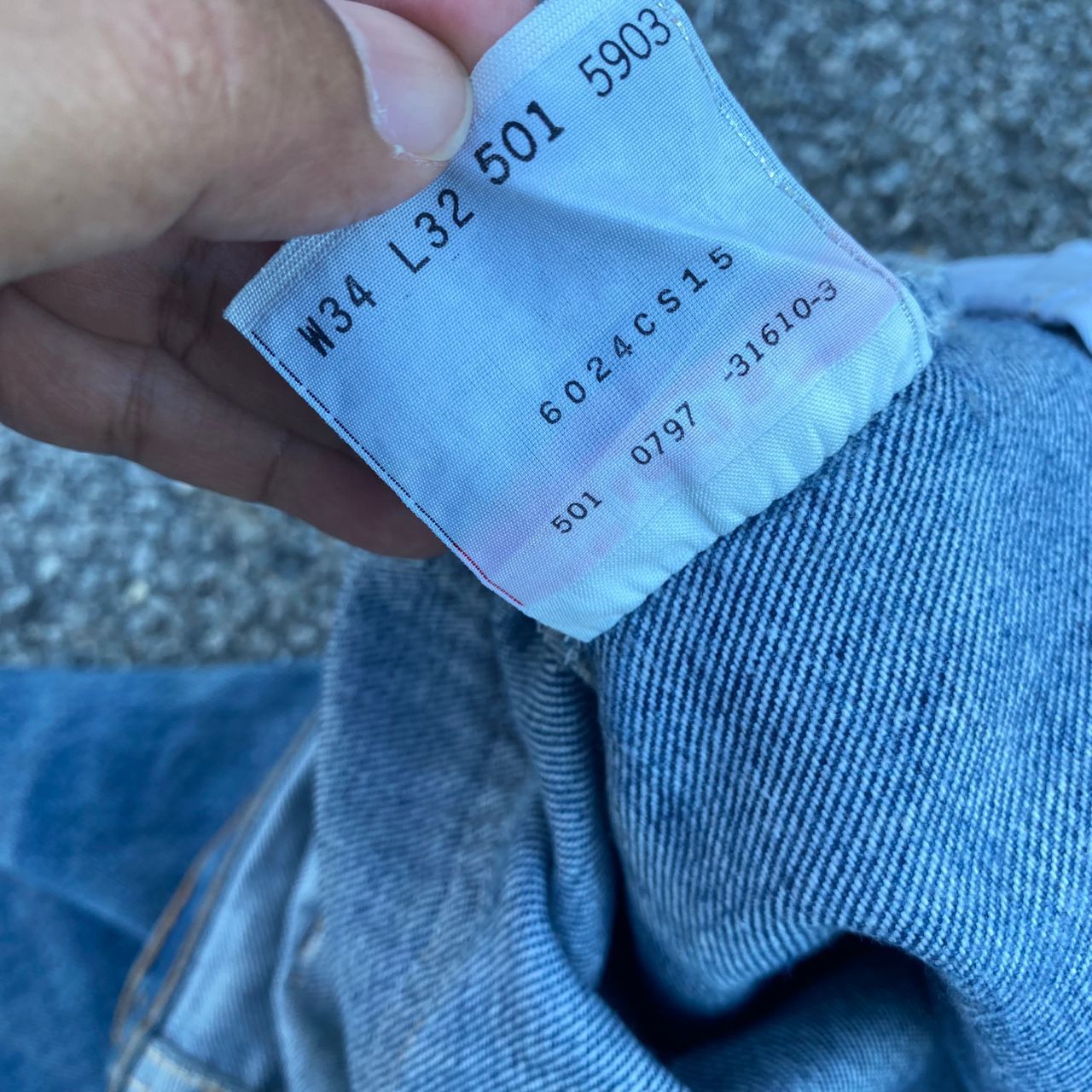 Levi's Vintage 90s Levis 501 Distressed denim Kurt Cobain Style Size US 33 - 12 Thumbnail