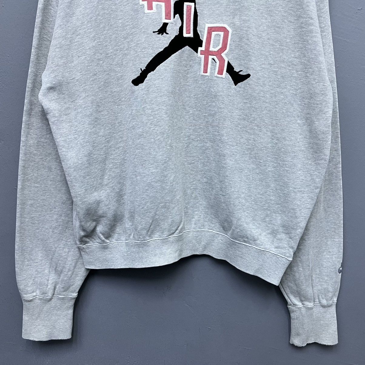 Nike Vintage Nike Air Jordan Sweatshirt Size US L / EU 52-54 / 3 - 4 Thumbnail