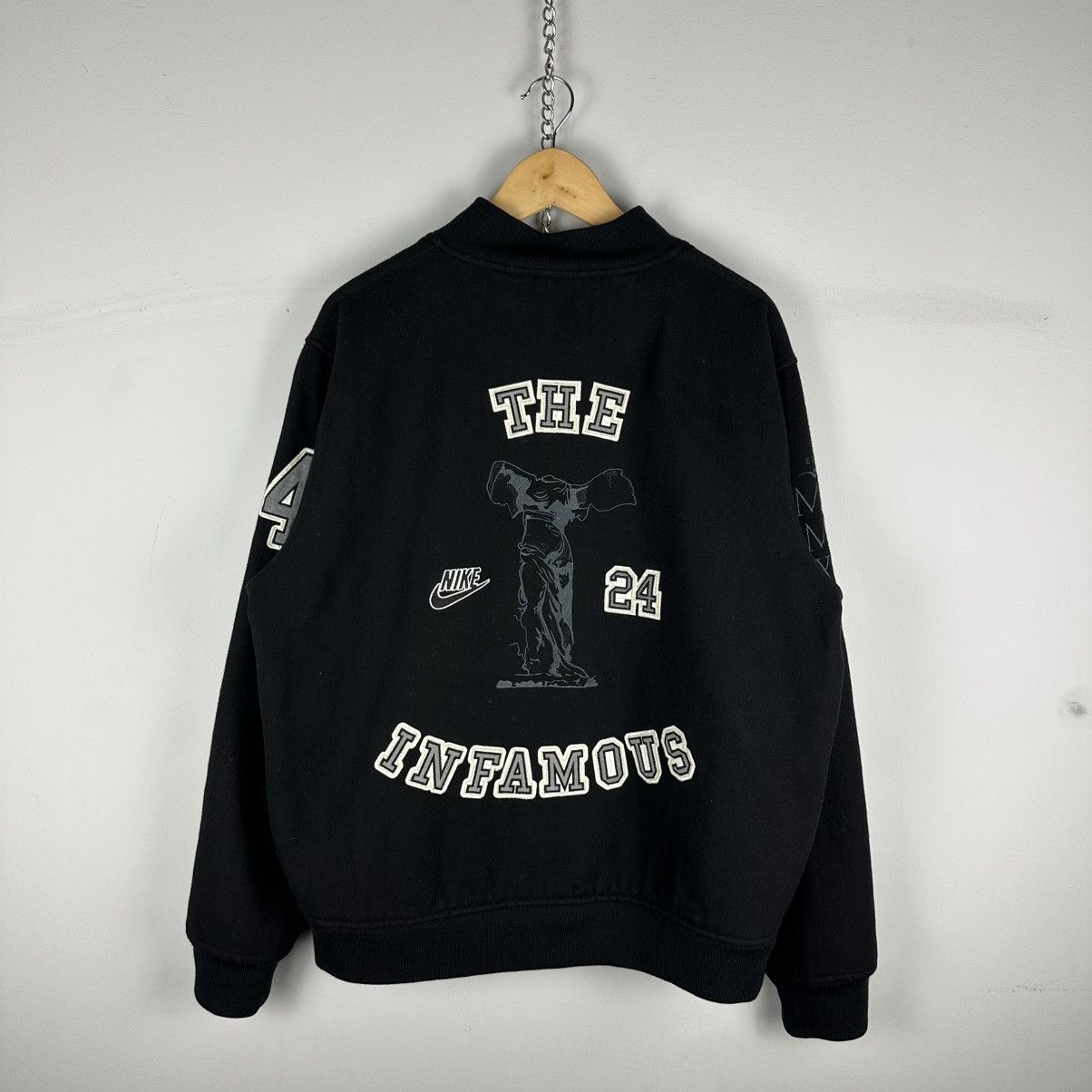 Nike Vintage Nike The Infamous 24 Kobe Bryant Bomber Size US L / EU 52-54 / 3 - 14 Thumbnail