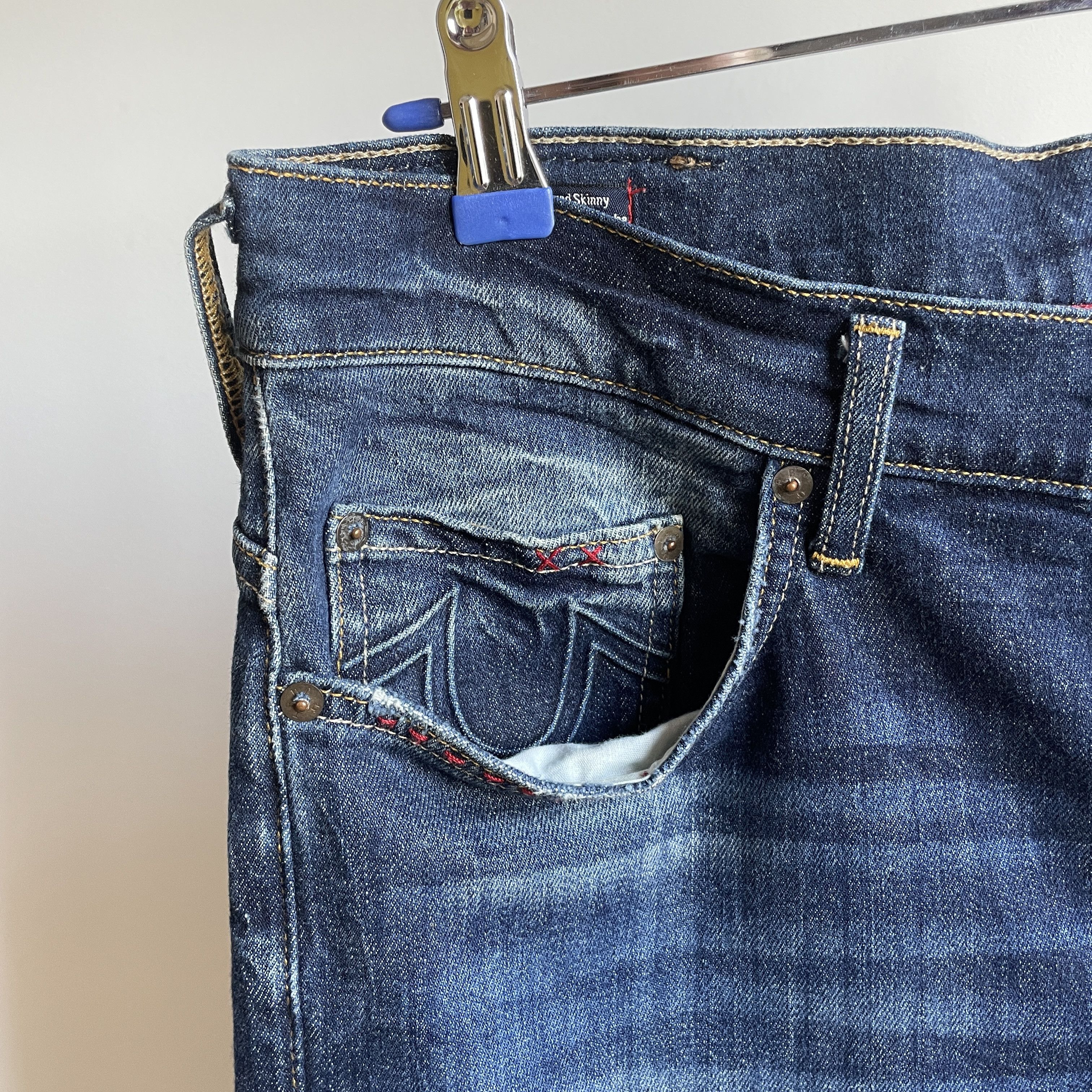 True Religion True Religion Rocco Relaxed Skinny Distressed Denim Size 34 Size US 34 / EU 50 - 10 Thumbnail