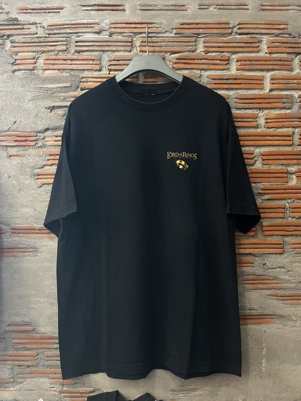 Vintage Vintage The Lord of The Rings The Two Towers 2002’s Tshirt Size US XL / EU 56 / 4 - 2 Thumbnail