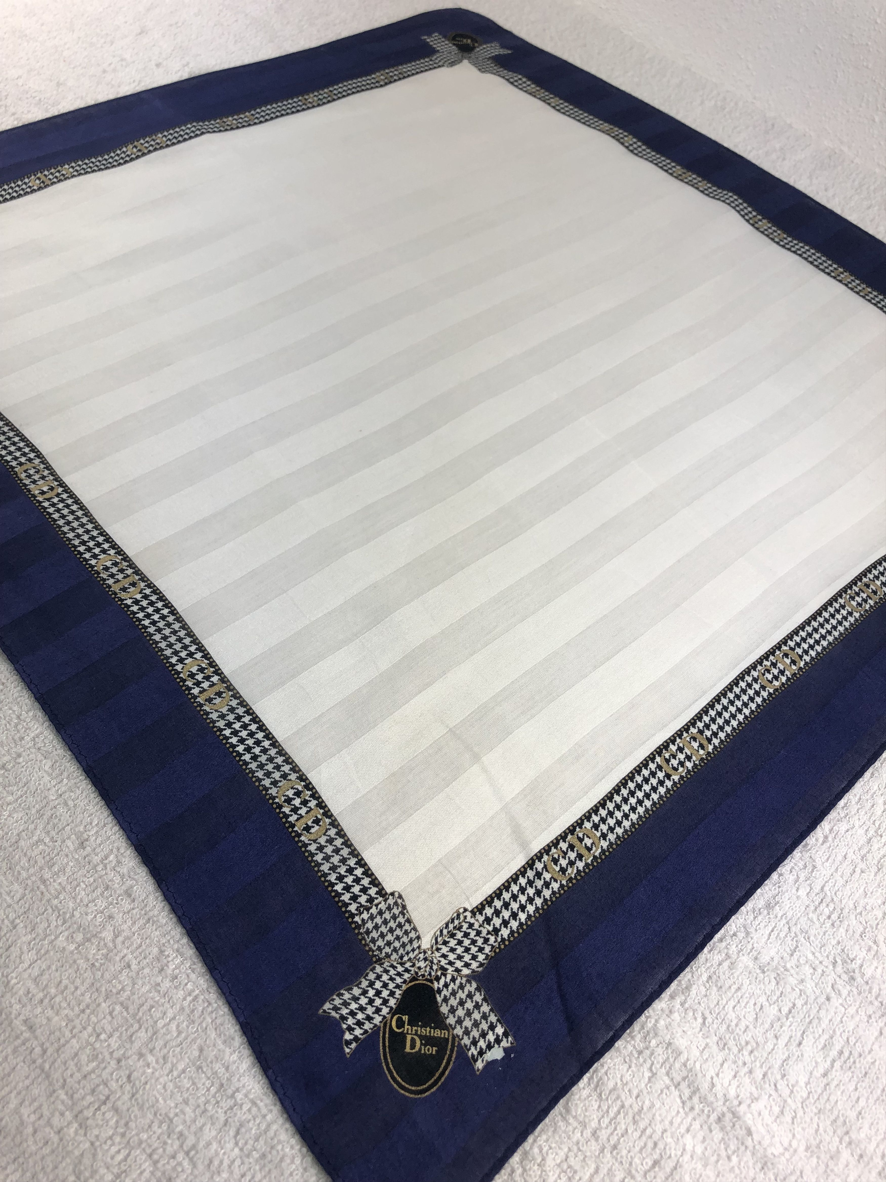 Vintage Christian Dior Handkerchief / Bandana / Neckerchief C237 Size ONE SIZE - 4 Thumbnail