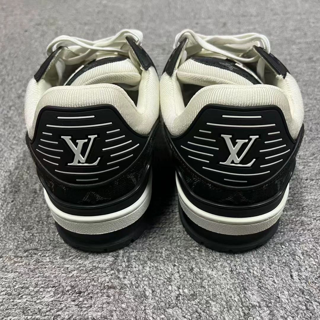 Louis Vuitton louis vuitton panda print low-top sneakers Size US 8.5 / EU 41-42 - 3 Thumbnail