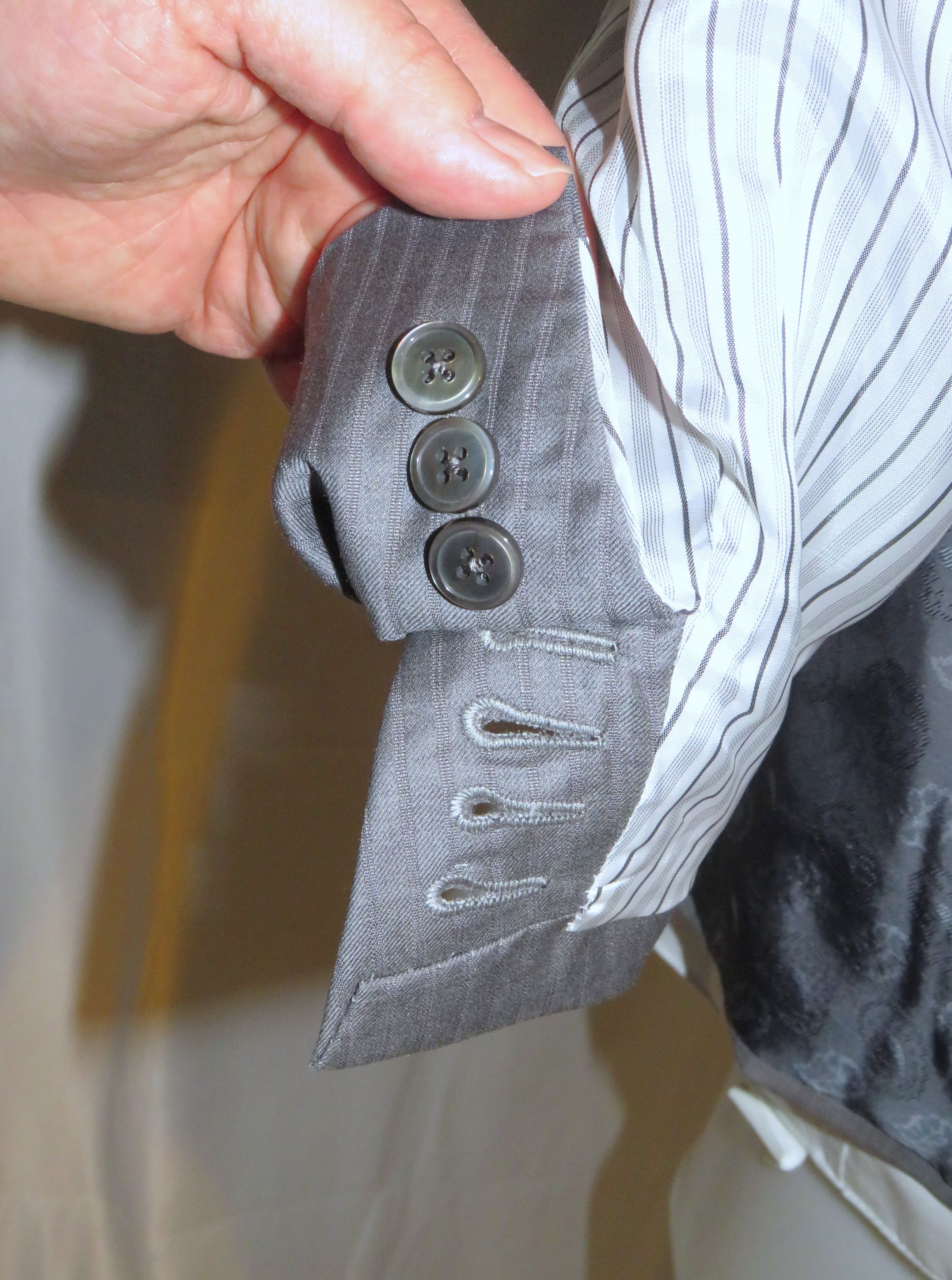 Ermenegildo Zegna Su Misura Trofeo Gray Stripe Current Two Button Suit 44R Size 44R - 11 Thumbnail