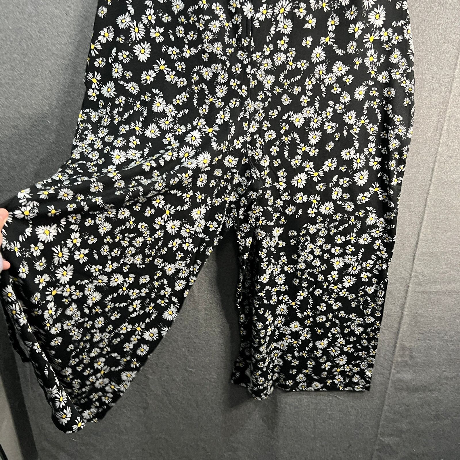 Other Cuddl Duds Petite Wide Leg Flexwear V-Neck Size S / US 4 / IT 40 - 12 Thumbnail