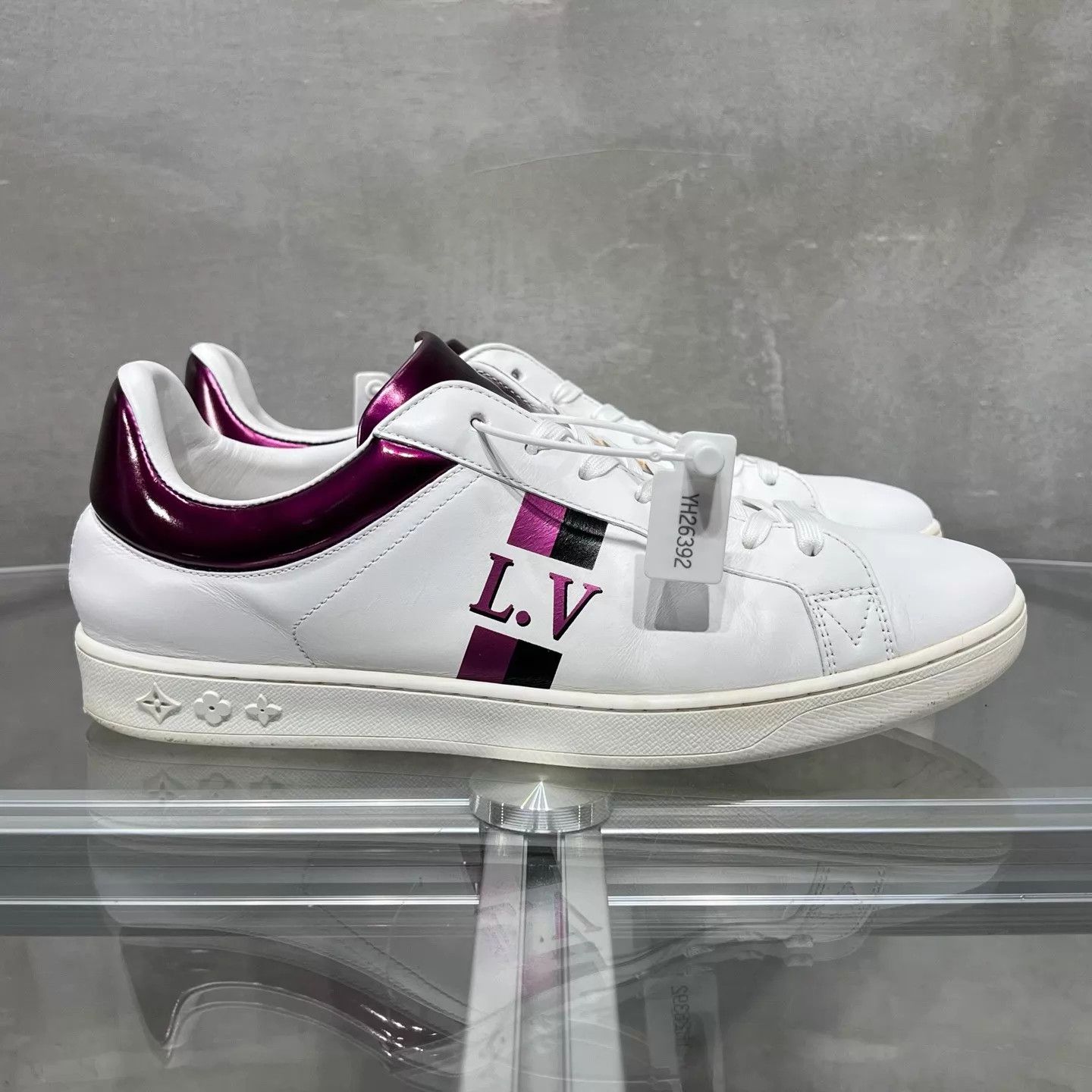 Louis Vuitton LV White Purple Monogram Sneaker UK6.5 (40.5) Size US 7.5 / EU 40-41 - 4 Thumbnail