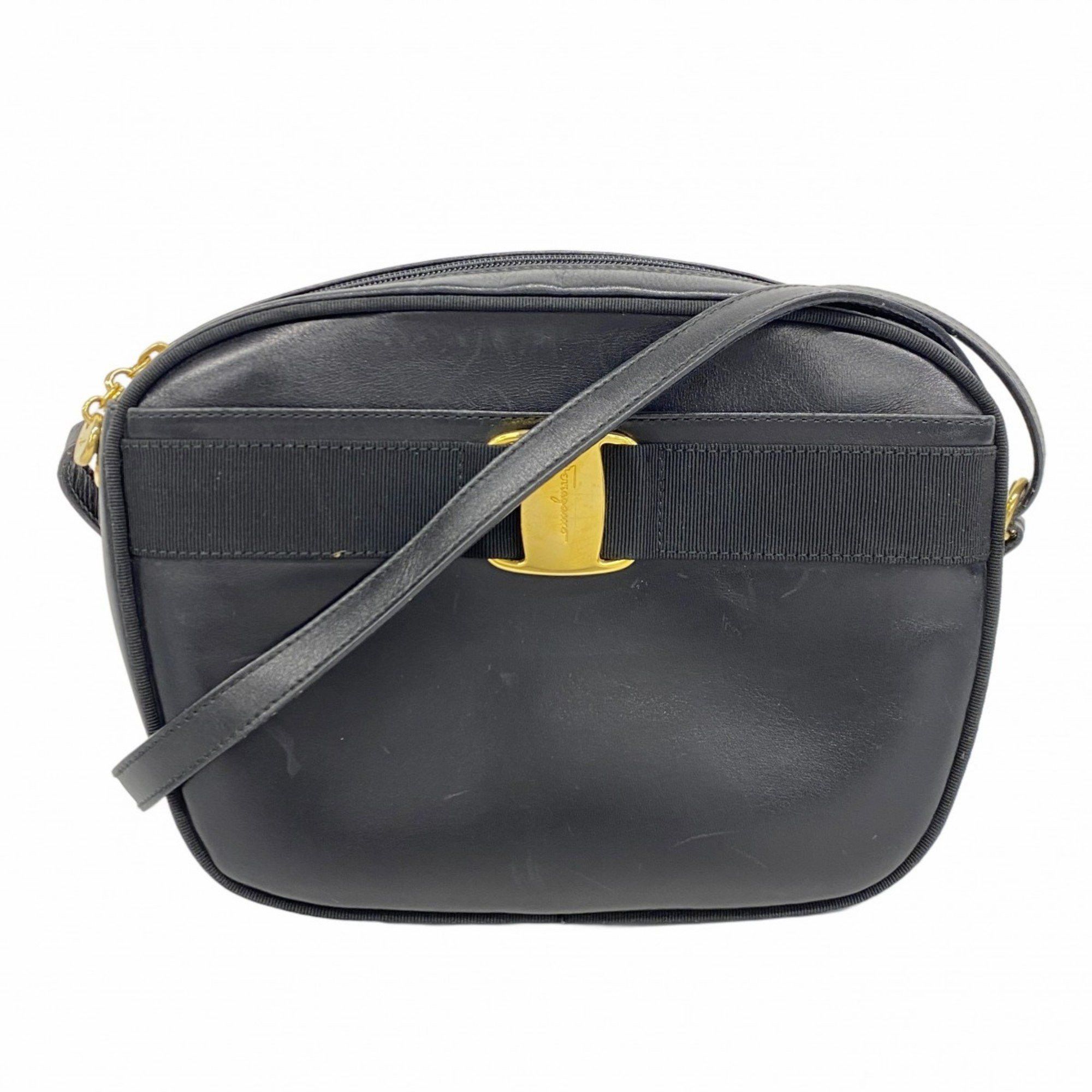 Salvatore Ferragamo Shoulder Bag Vara Leather Black Women's