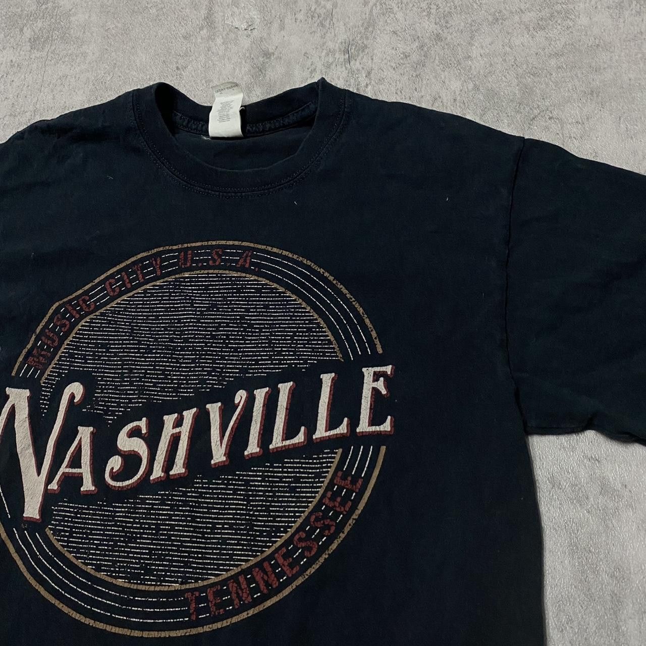 Gildan Black Gildan Nashville Tennessee music tee #country Size US M / EU 48-50 / 2 - 2 Thumbnail