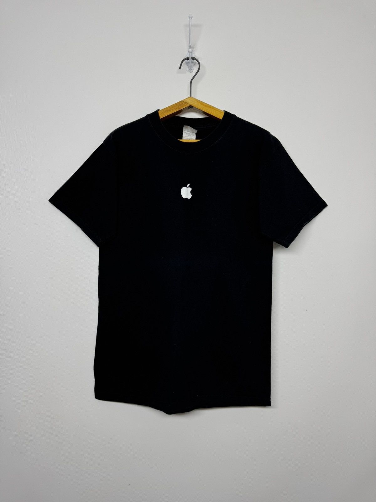 Hanes Vintage Y2K Apple Logo Employee T-Shirt Size US S / EU 44-46 / 1 - 2 Thumbnail