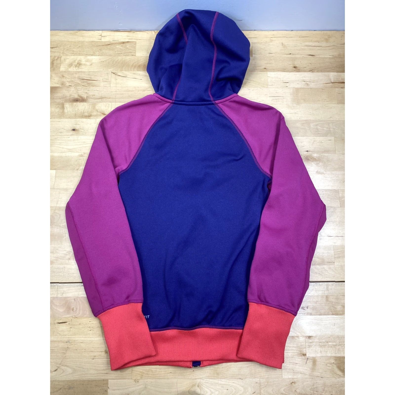 Nike Nike Therma Fit Jacket Womens XS Purple Hooded Zip Casual #7042 Size XS / US 0-2 / IT 36-38 - 2 Thumbnail