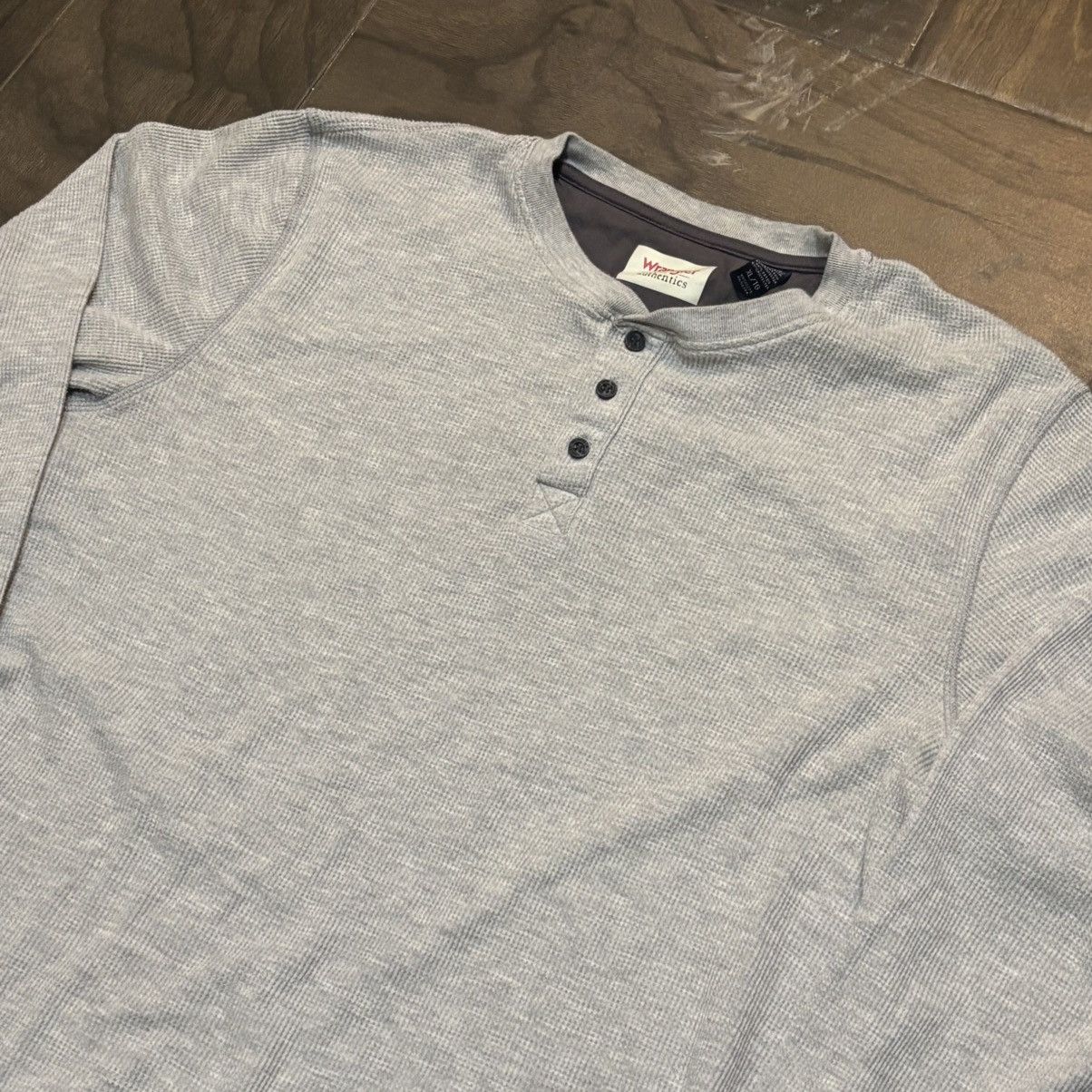 Wrangler Wrangler MENS XL Henley Gray Long Sleeve 1/4 Button Shirt Size US XL / EU 56 / 4 - 2 Thumbnail