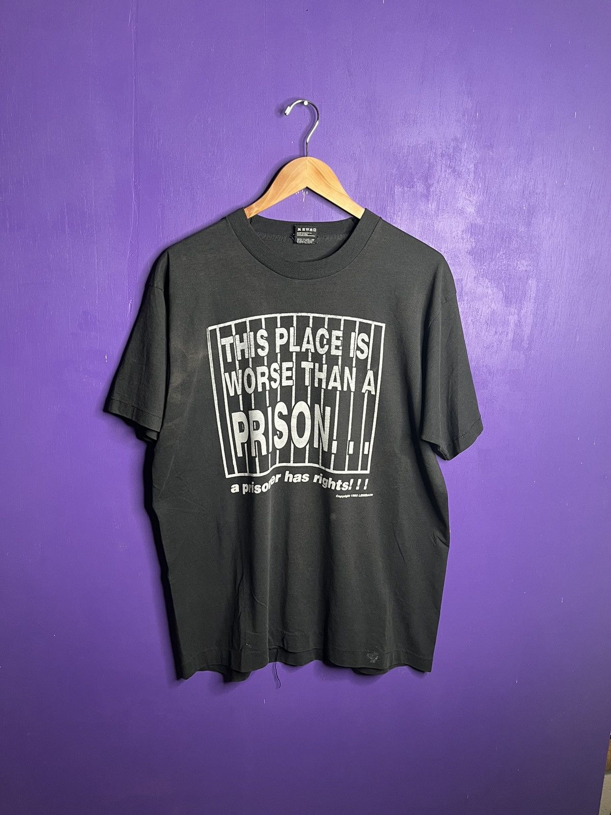 Other Vintage 1993 A prisoner has rights t-shirt Size US XL / EU 56 / 4 - 1 Thumbnail