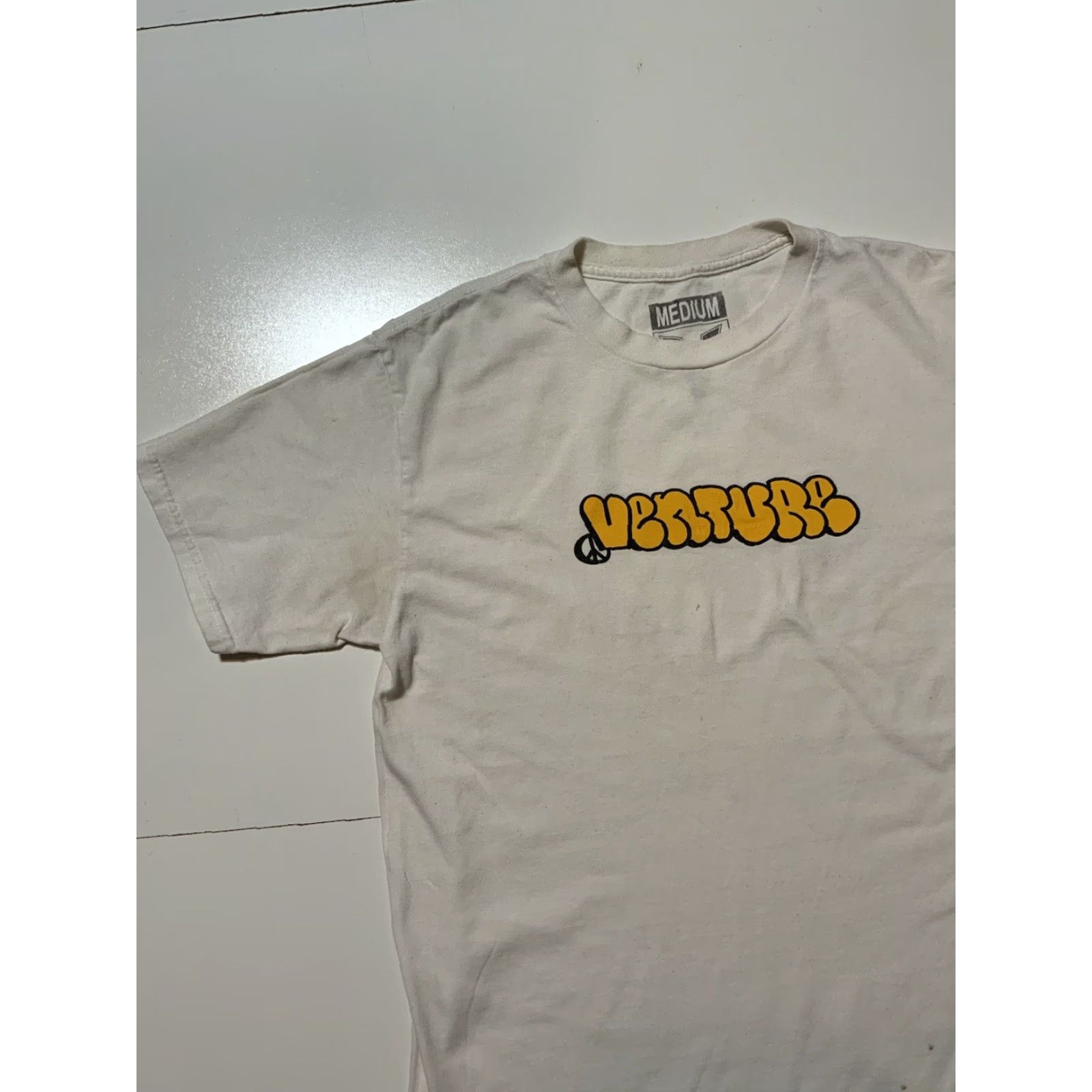 Vintage Venture Skateboard Trucks Peace Sign Bubble Letters Graphic Crew T-Shirt Sz.M Men Size US M / EU 48-50 / 2 - 4 Thumbnail