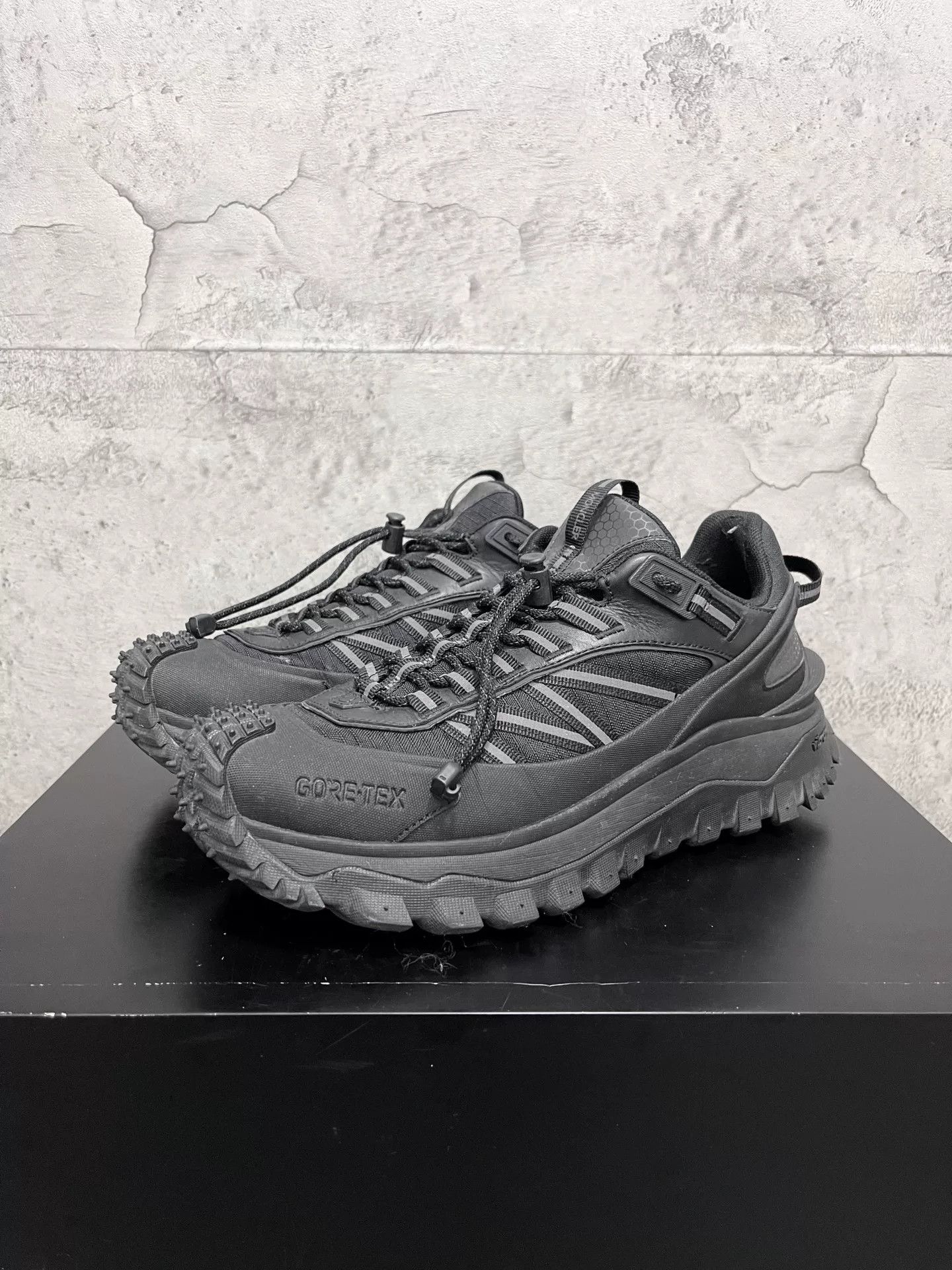 Moncler Moncler Trailgrip GTX Sneakers Size US 8 / EU 41 - 1 Thumbnail