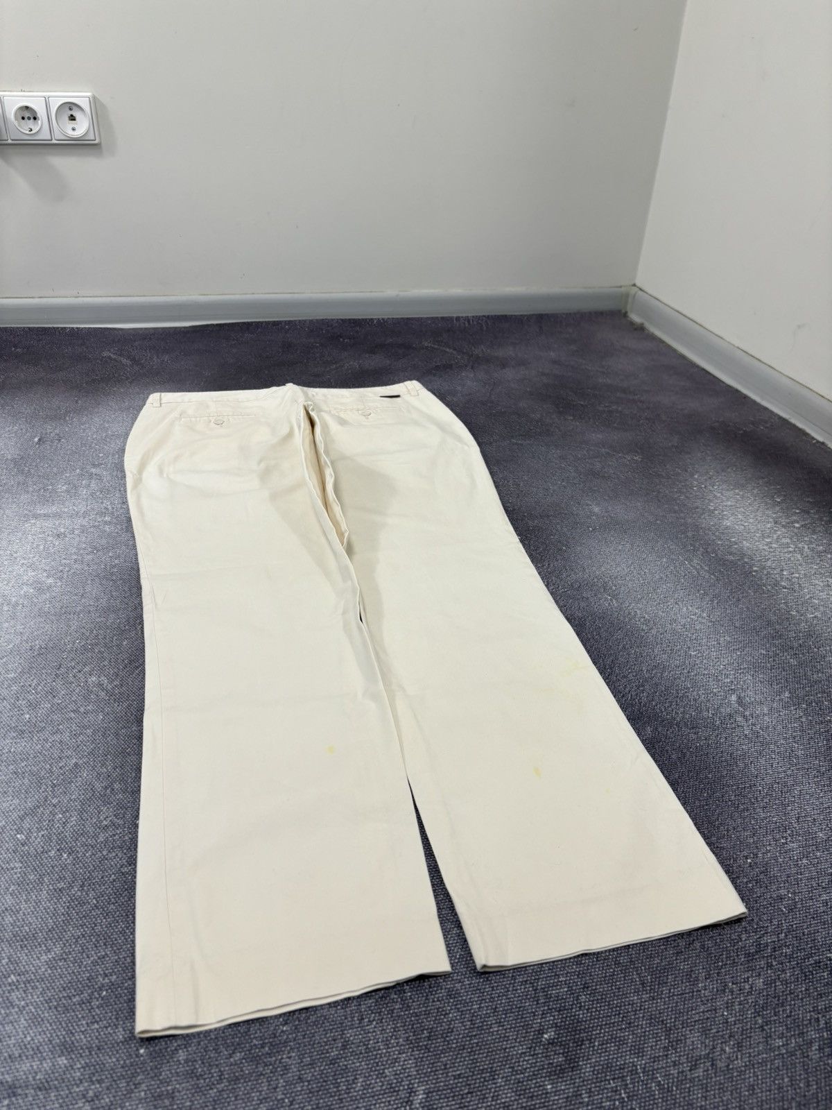 Moncler Vintage Moncler Women’s Straight Fit Cream Pants Trousers Size 34" / US 12 / IT 48 - 13 Thumbnail
