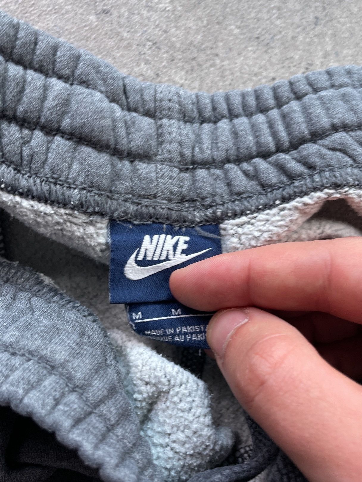 Nike Vintage Gray Nike Sweatpants Size US 34 / EU 50 - 3 Thumbnail