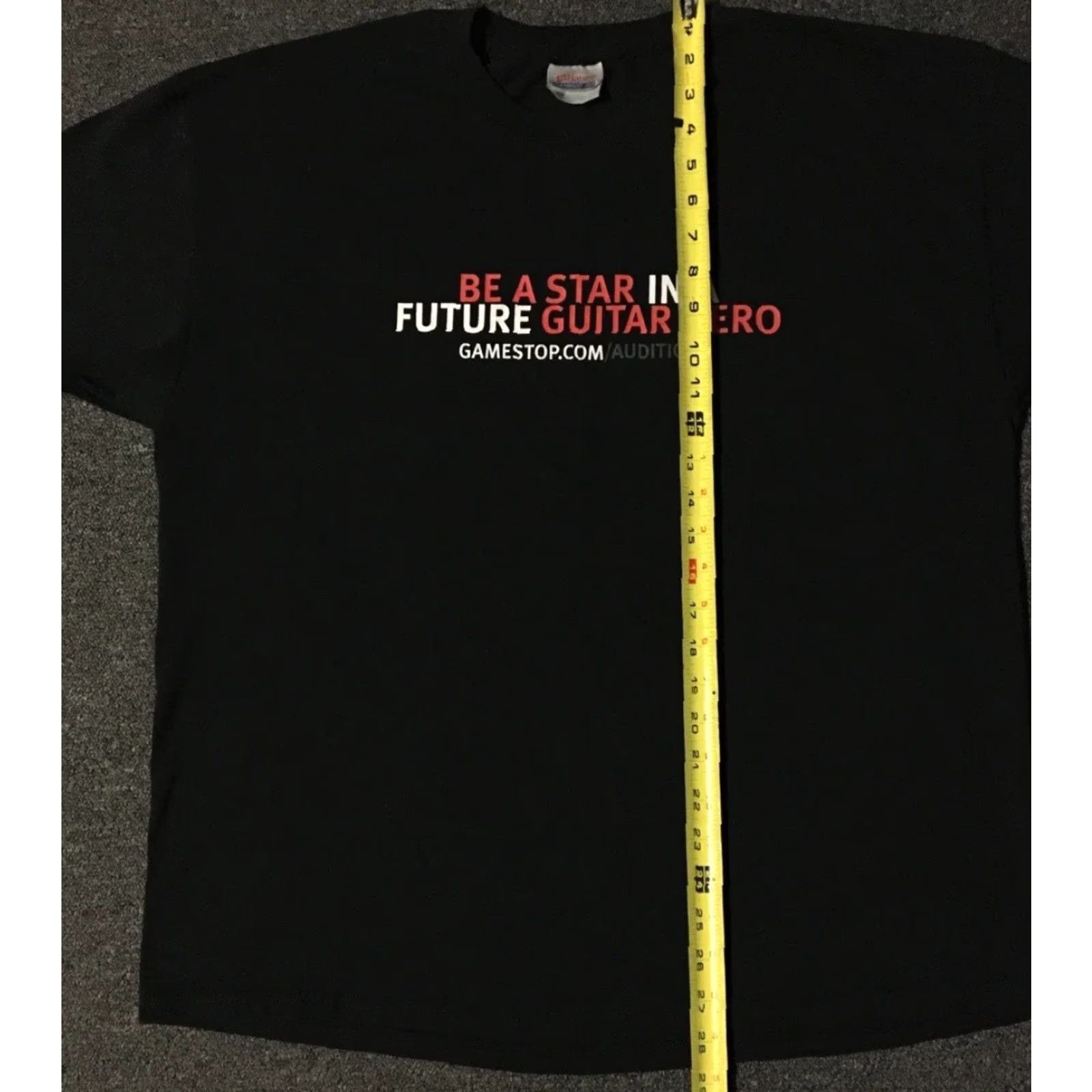 Vintage VINTAGE Guitar Hero Auditions Game Stop Promo Shirt XL Black Xbox 360 PS2 Halo Grunge Y2K Men T-Shirt references not allowed? Size US XL / EU 56 / 4 - 8 Thumbnail