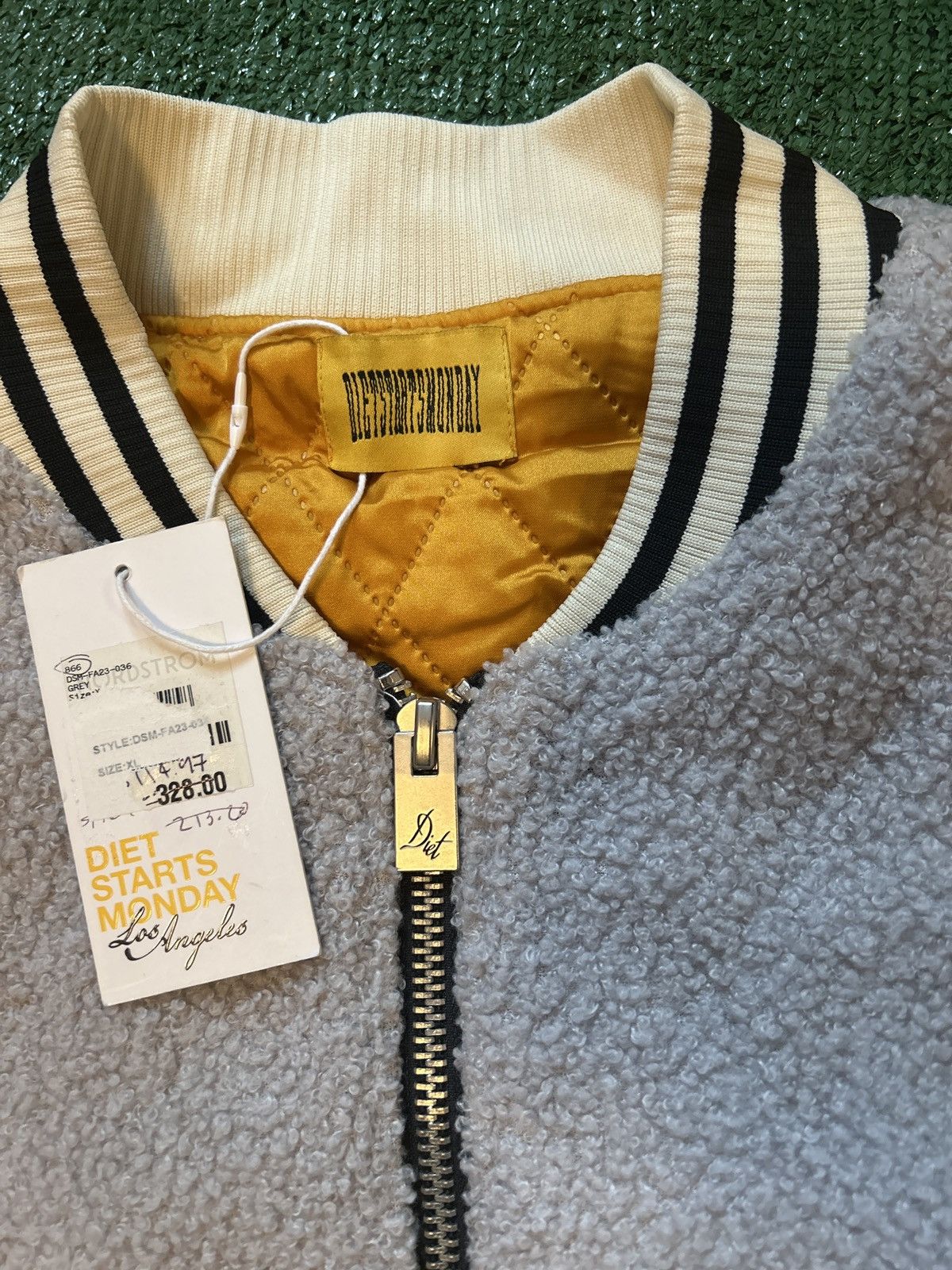 Diet Starts Monday Fuzzy bomber jacket Size US XL / EU 56 / 4 - 3 Thumbnail