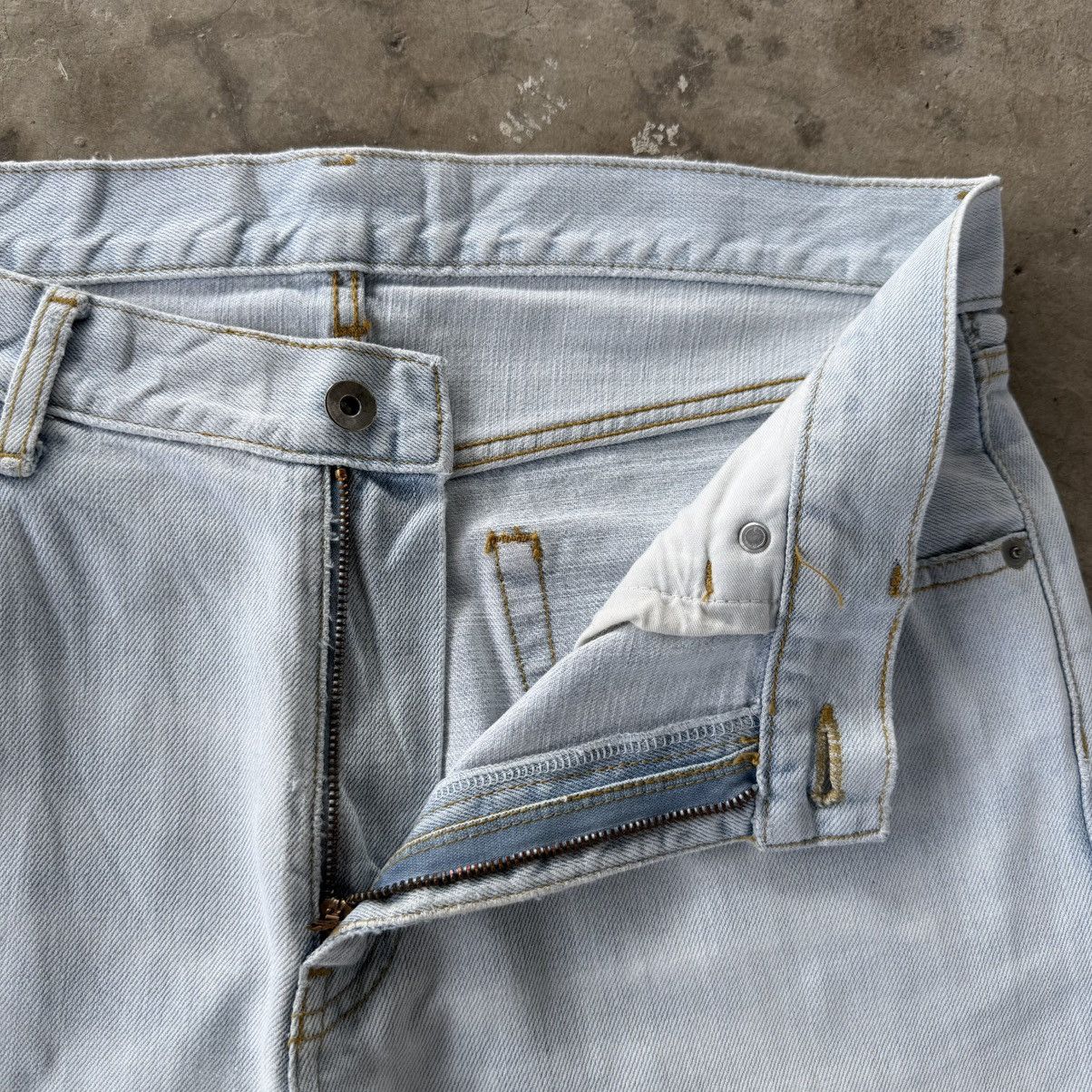 Japanese Brand Vintage Japanese Brand Light Wash Blue Ripped Denim Jean. Size US 35 - 7 Thumbnail