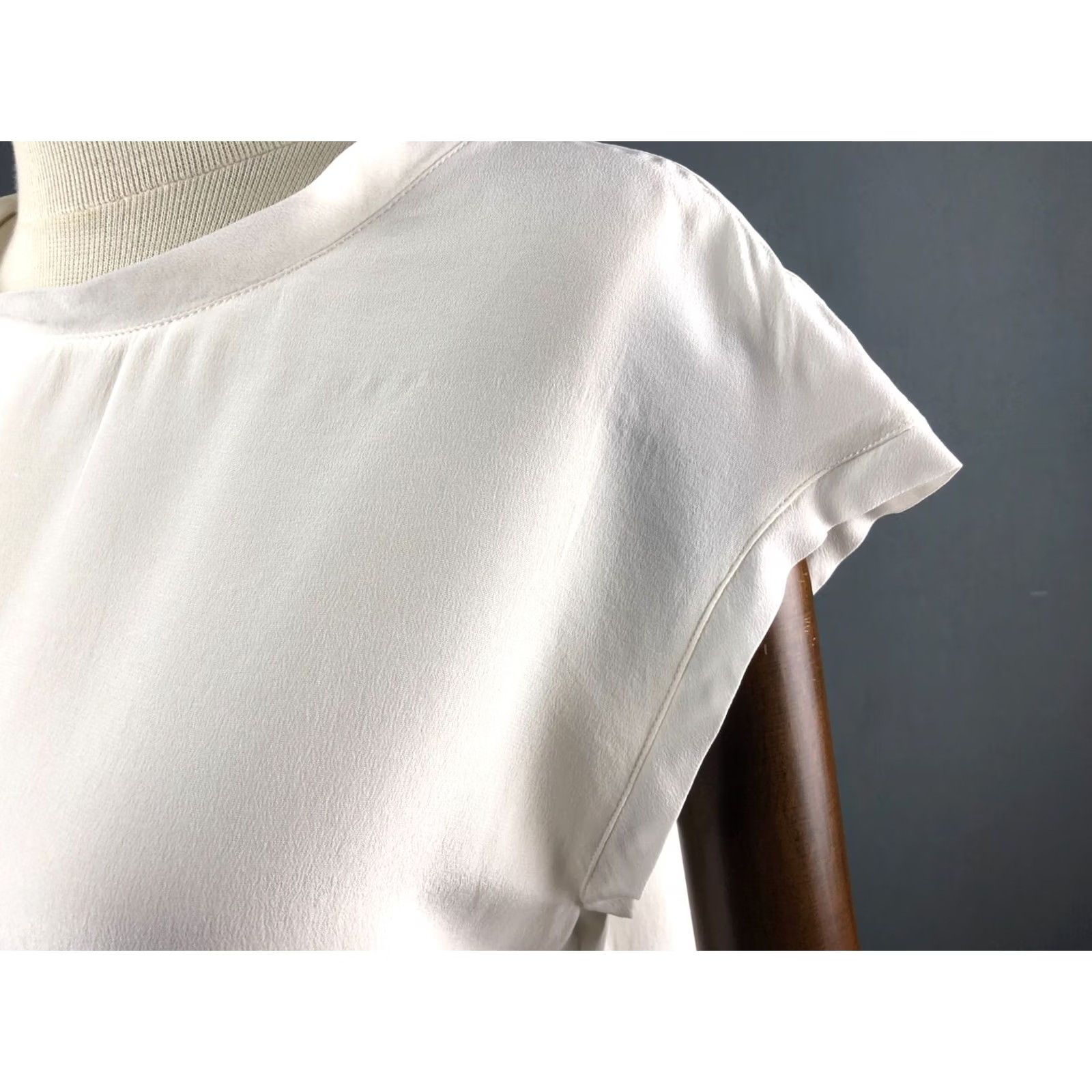 Sandro Sandro Blouse Women's Regular Size 2 White Cap Sleeve Round Neck Casual Basic Vintage: No, Regular, White, Sandro, Blouse Size XS / US 0-2 / IT 36-38 - 7 Thumbnail