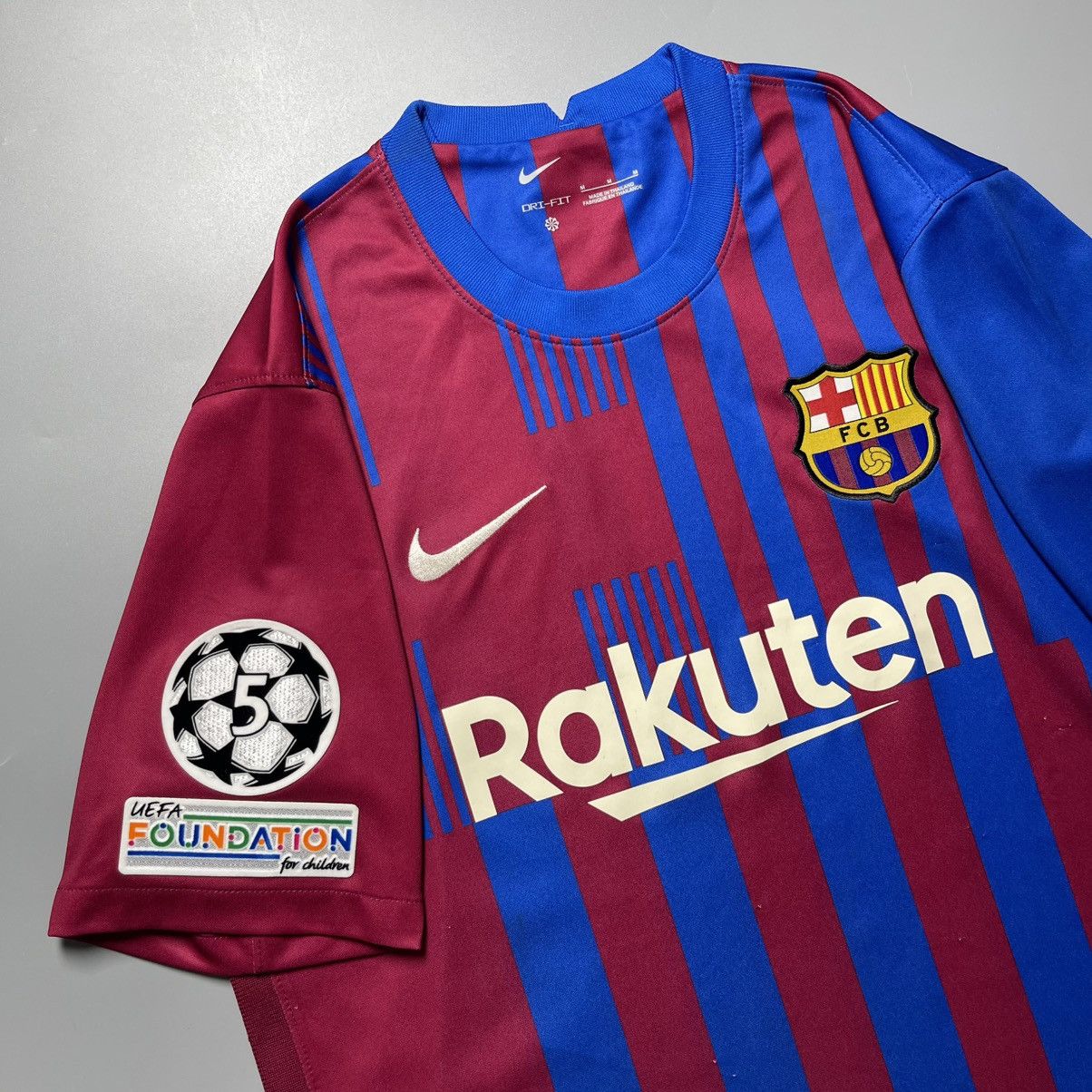 Nike BARCELONA NIKE 2021/2022 FOOTBALL HOME JERSEY #19 AGUERO Size US M / EU 48-50 / 2 - 4 Thumbnail
