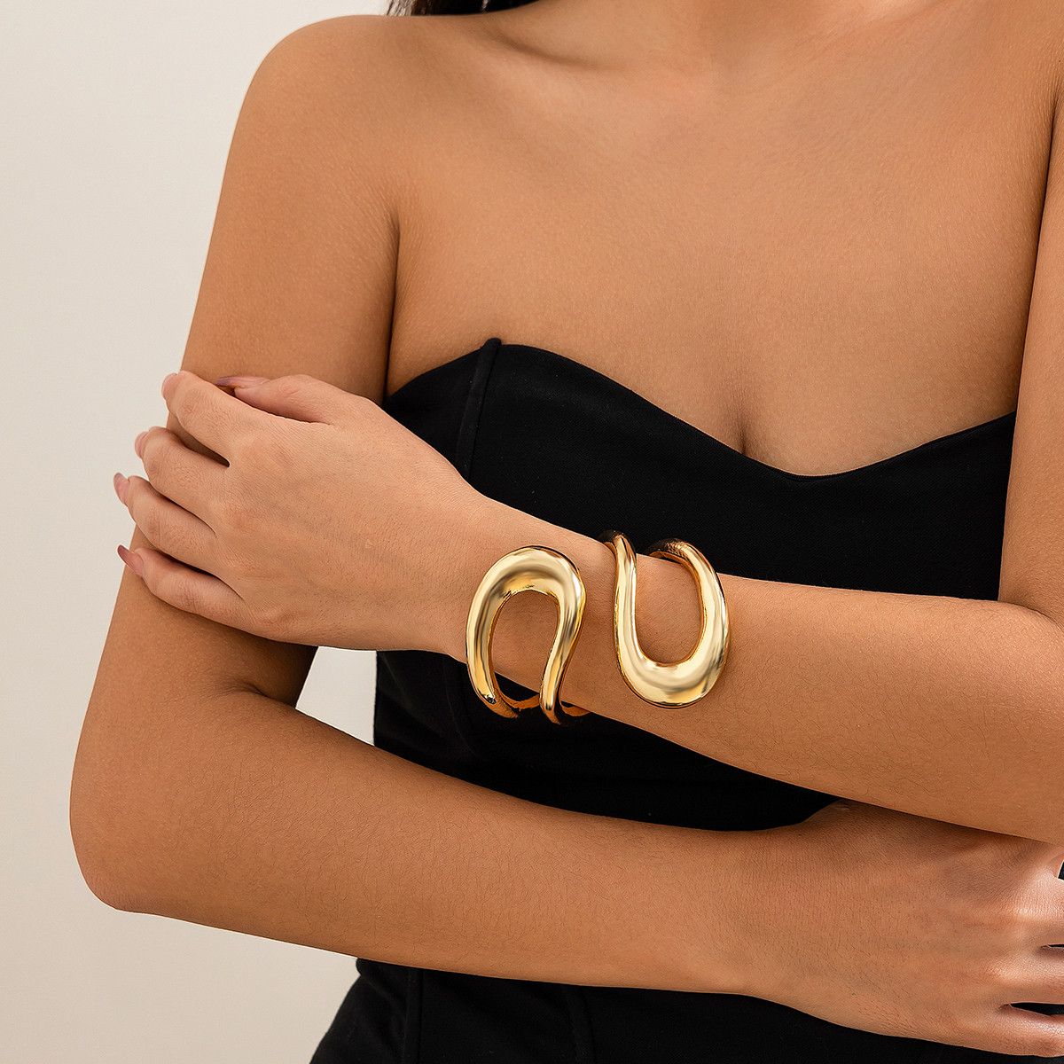 Jewelry × Vintage Classic Twisted Cuff Bracelet Size ONE SIZE - 3 Thumbnail