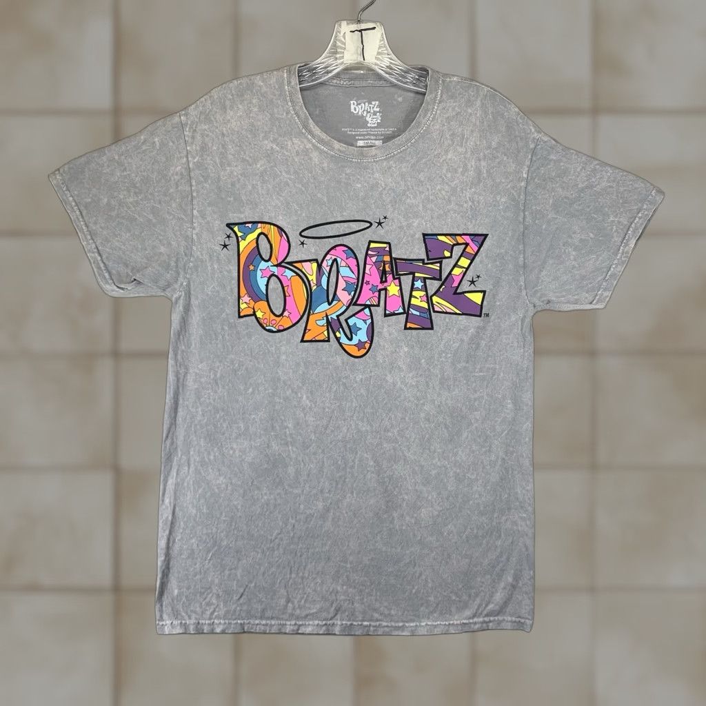 Vintage VINTAGE Bratz Graphic T-shirt Women Small Gray Acid Wash All Seasons Double-Sided Crew Neck Size S / US 4 / IT 40 - 1 Thumbnail
