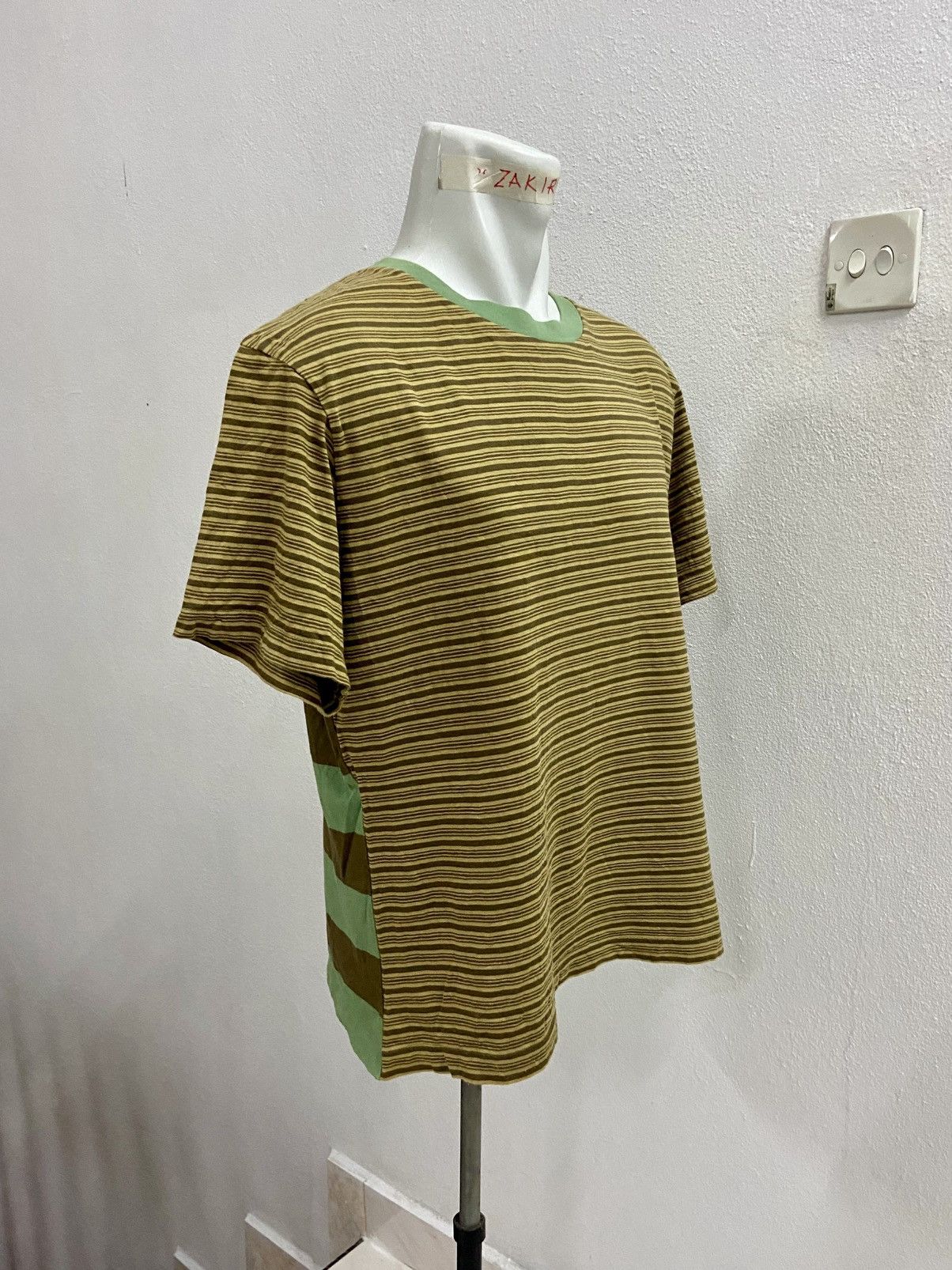 Marni × Uniqlo UNIQLO x MARNI COLLAB TEE Size US L / EU 52-54 / 3 - 4 Thumbnail