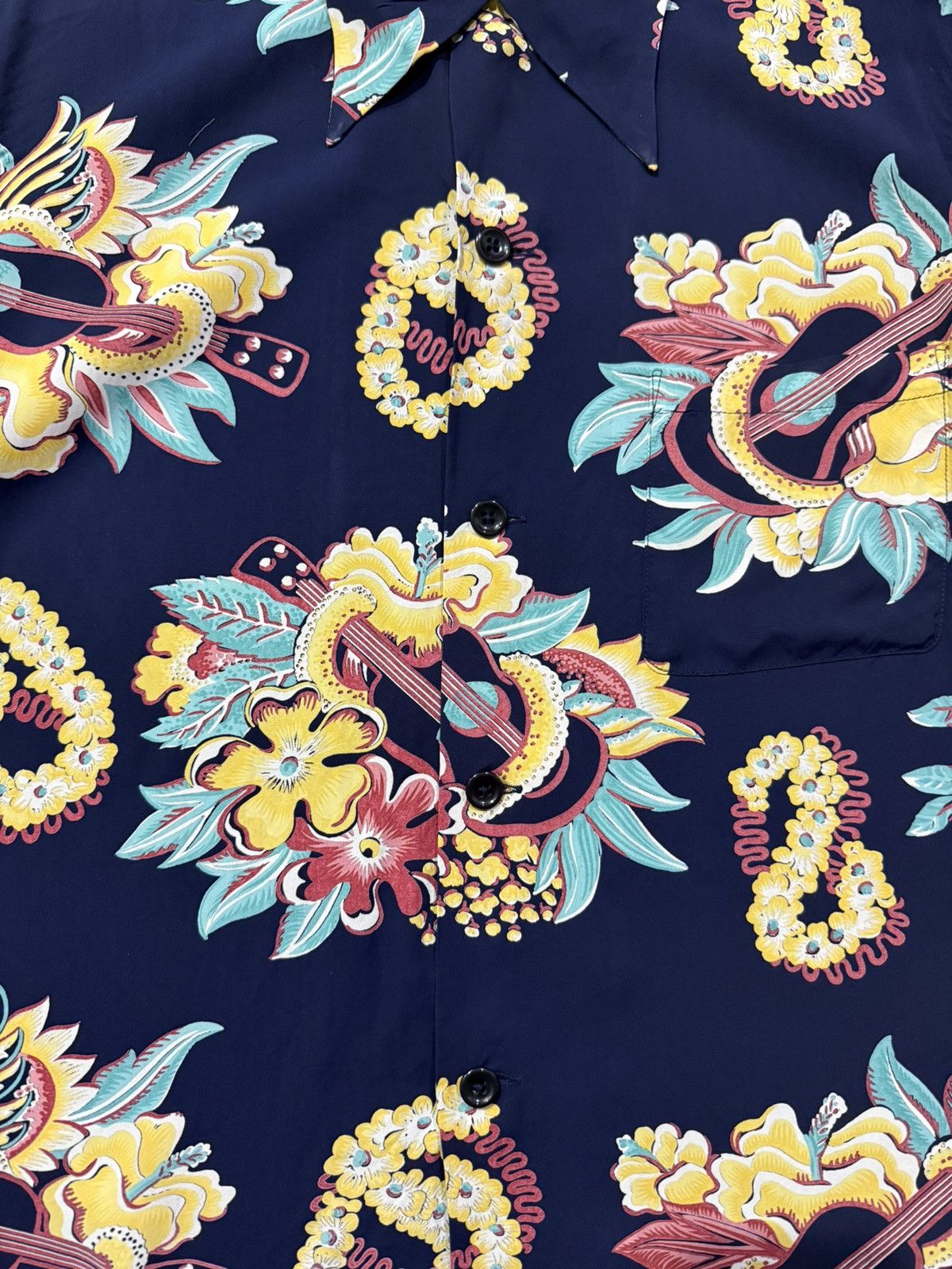 Vintage Vintage Pearl diver hawaiian rayon shirt Size US M / EU 48-50 / 2 - 3 Thumbnail