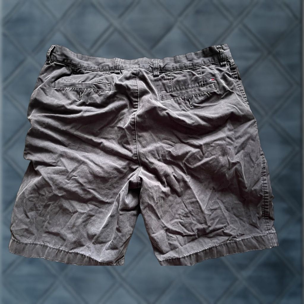 Tommy Hilfiger VINTAGE Tommy Hilfiger Shorts Men 36 Blue Flat Front Chino Cotton Distressed 90s Mens BC Size US 36 / EU 52 - 1 Thumbnail