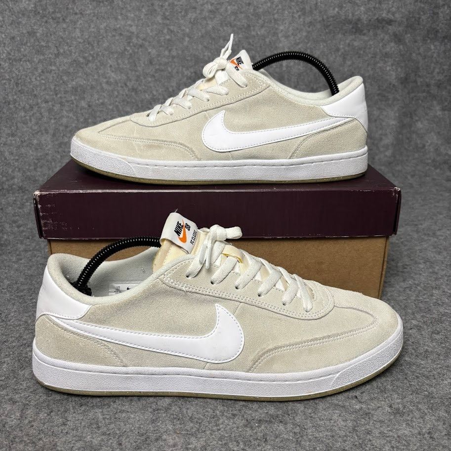 Nike Nike SB FC Classic Summit White Suede Skate Shoes Mens 12 US Size US 12 / EU 45 - 1 Thumbnail