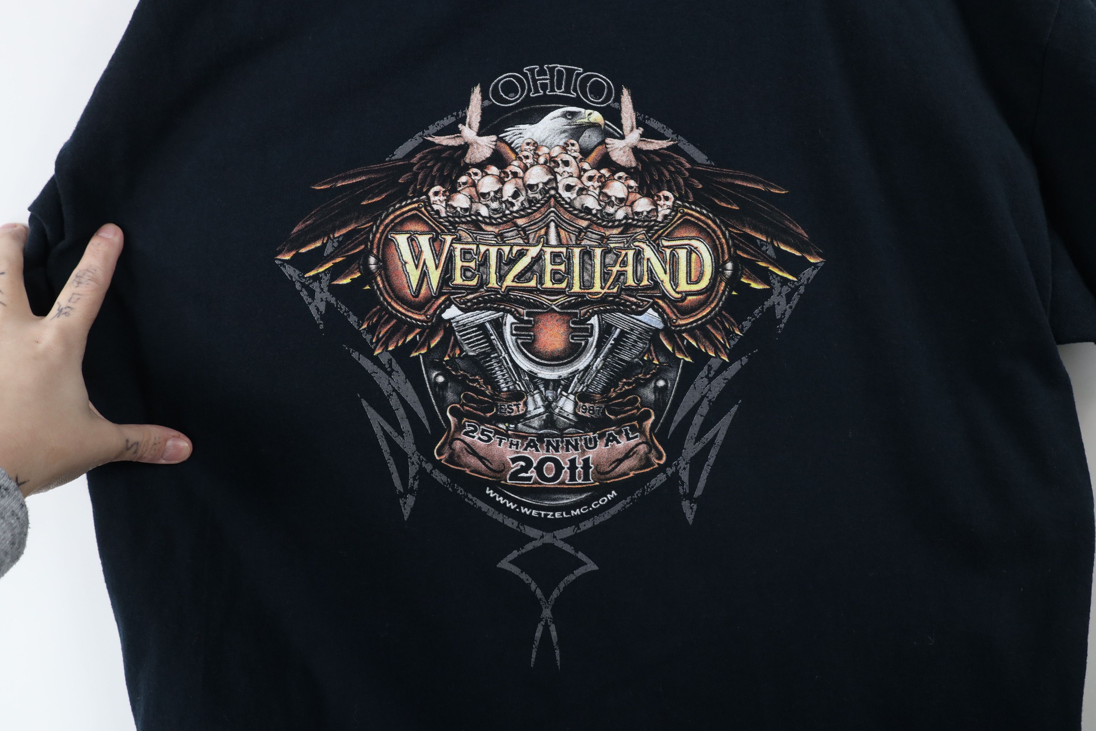 Vintage Vintage Y2K 2011 Ohio Wetzelland Skynyrd 69 Band T-Shirt Size US XL / EU 56 / 4 - 7 Thumbnail
