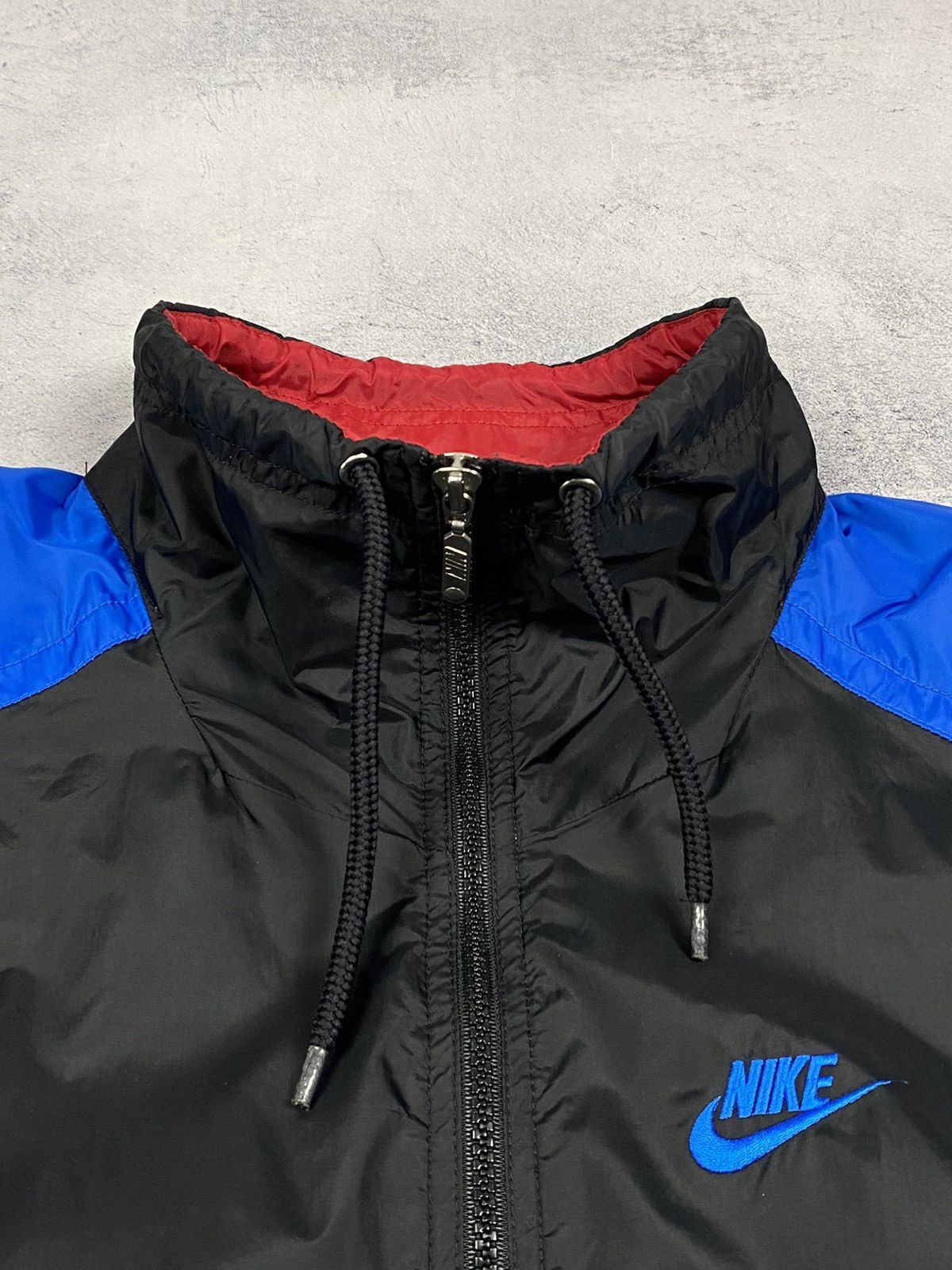 Nike Vintage 90s Nike Windrunner Activewear Light Track Jacket Size US L / EU 52-54 / 3 - 20 Thumbnail