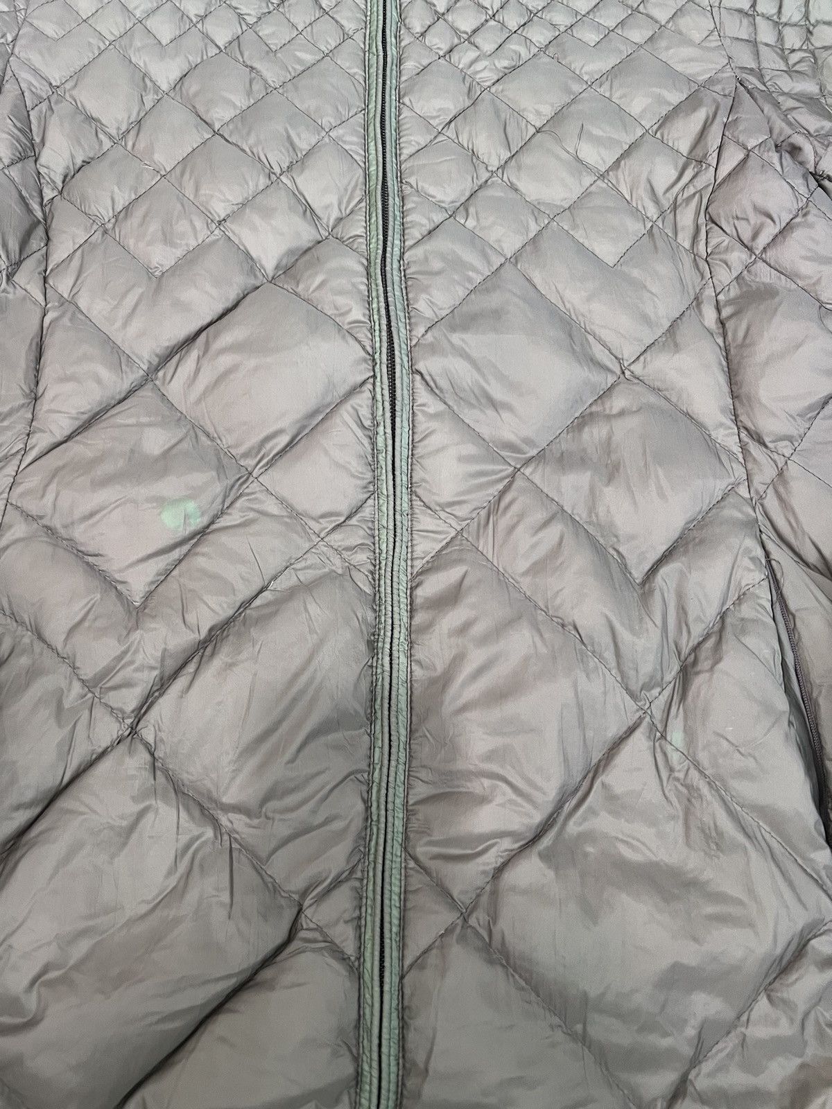 Moncler Vintage Moncler Down Jacket Women distress Size XS / US 0-2 / IT 36-38 - 2 Thumbnail
