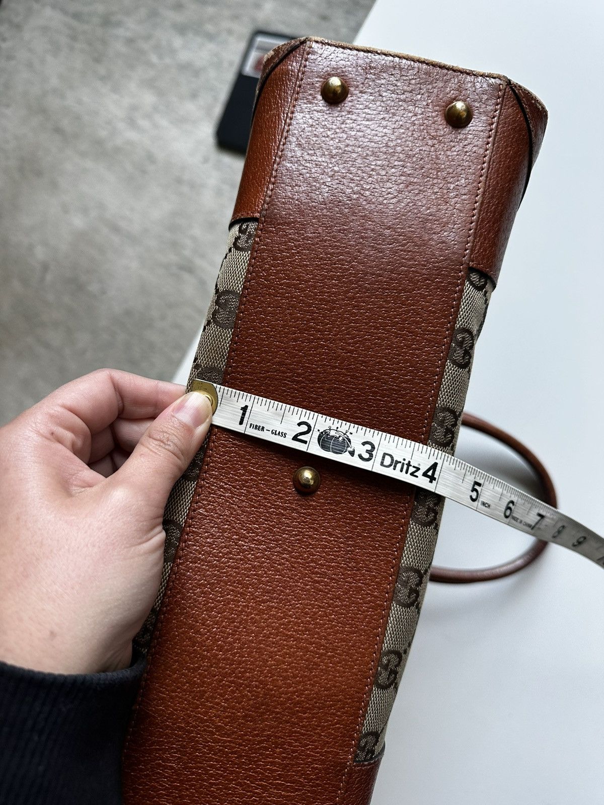 Vintage Vintage Gucci GG Logo Nailhead Tote Canvas Leather Tan Brown Size ONE SIZE - 4 Thumbnail