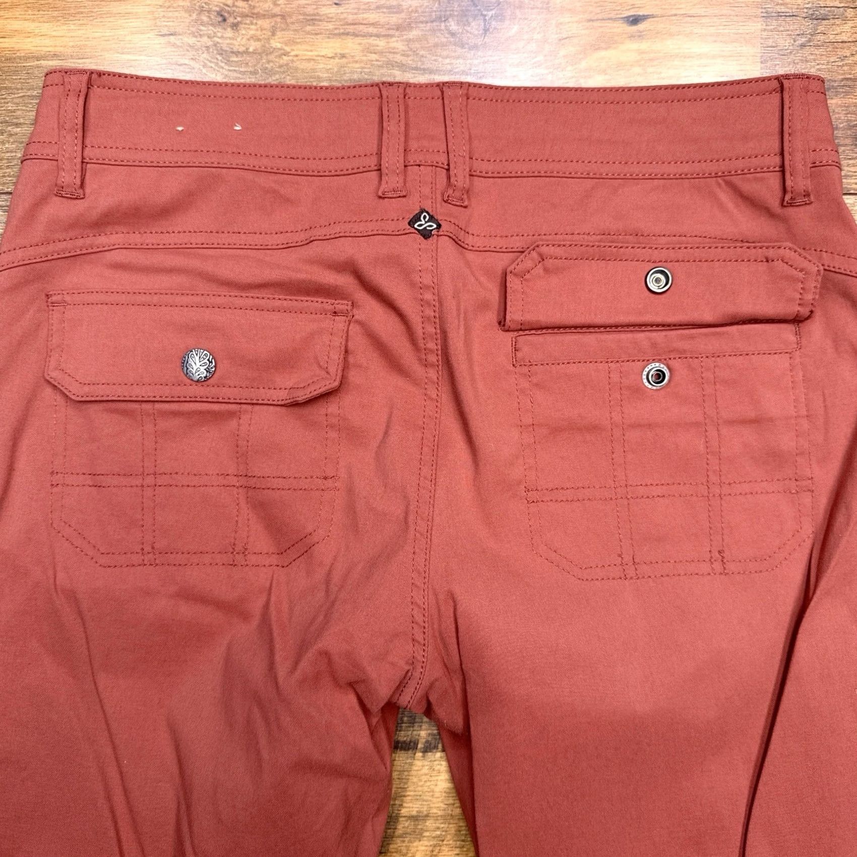 Prana VINTAGE? No — Prana Convertible Hiking Pants Womens 10 Lava Red Mid Rise Stretch Performance Pants Regular Women Size 32" / US 10 / IT 46 - 3 Thumbnail