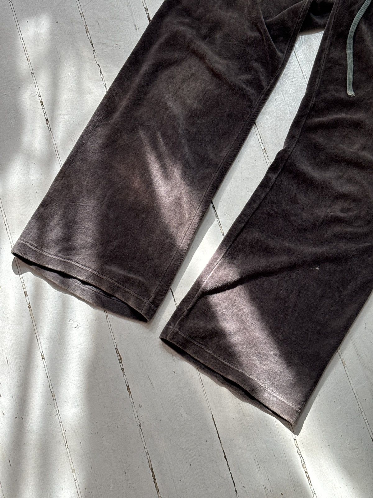 Juicy Couture VINTAGE JUICY COUTURE VELOUR 2000s TRACKSUIT Size S / US 4 / IT 40 - 13 Thumbnail